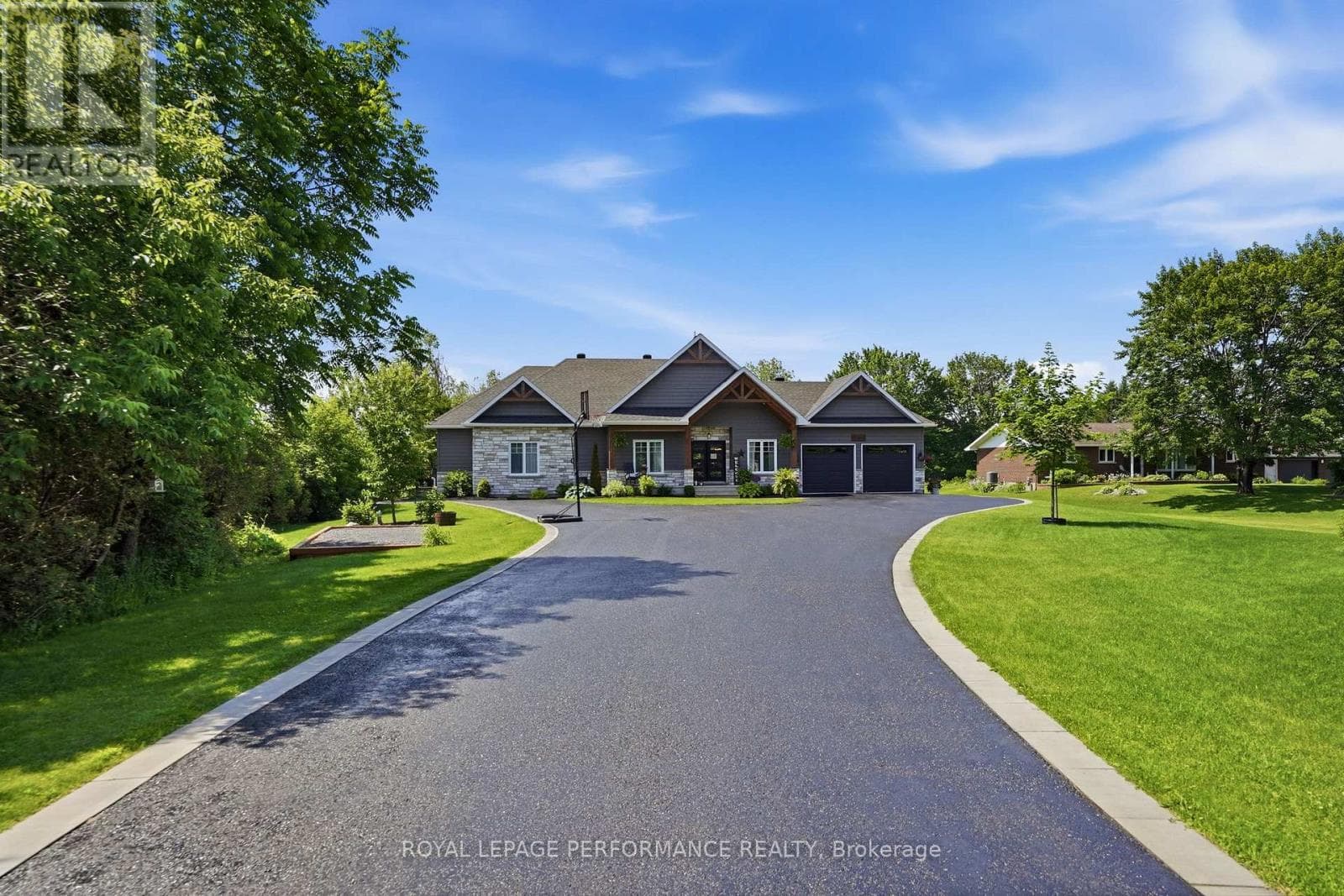 1560 SANDY HILL ROAD, Cornwall — photo 2
