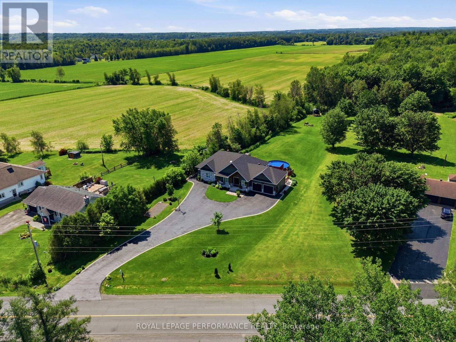 1560 SANDY HILL ROAD, Cornwall — photo 3