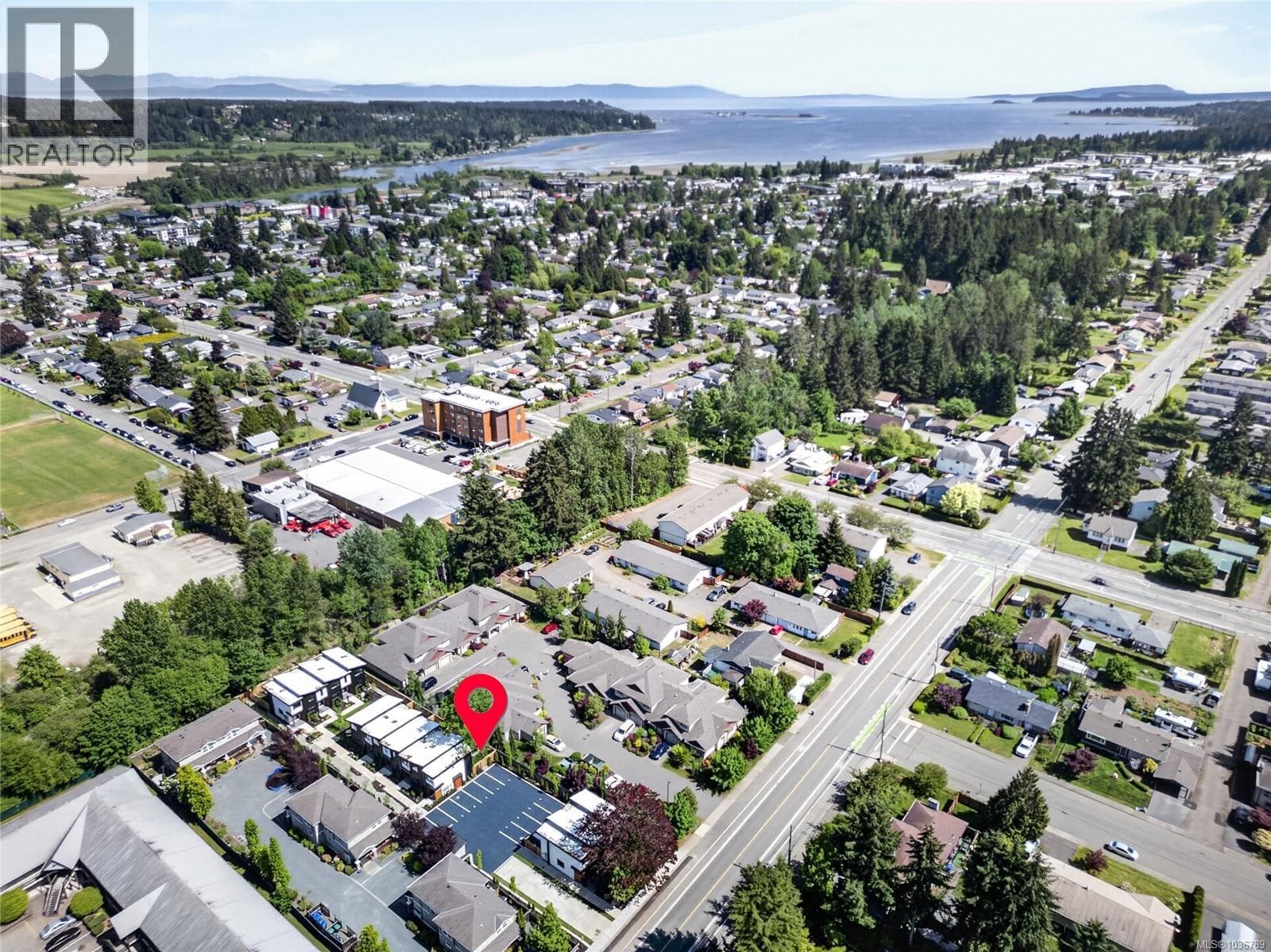 1 1590 Piercy Ave, Vancouver Island — photo 4