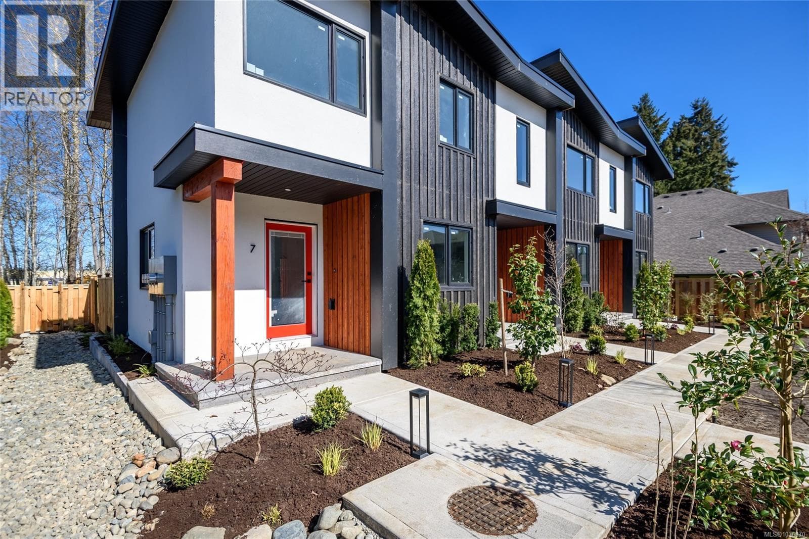 7 1590 Piercy Ave, Vancouver Island — photo 3