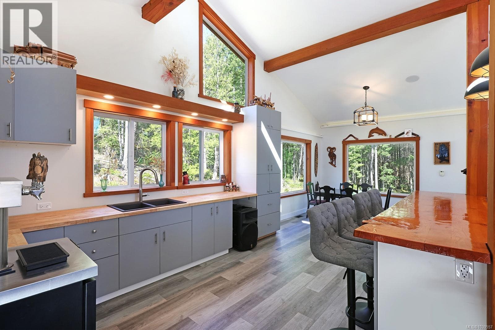 8400 Owl Cres, Vancouver Island — photo 5