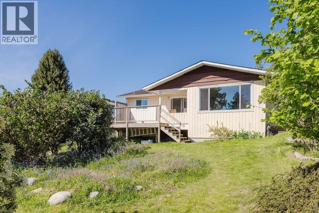 606 MARTIN ROAD, Greater Vancouver — photo 2