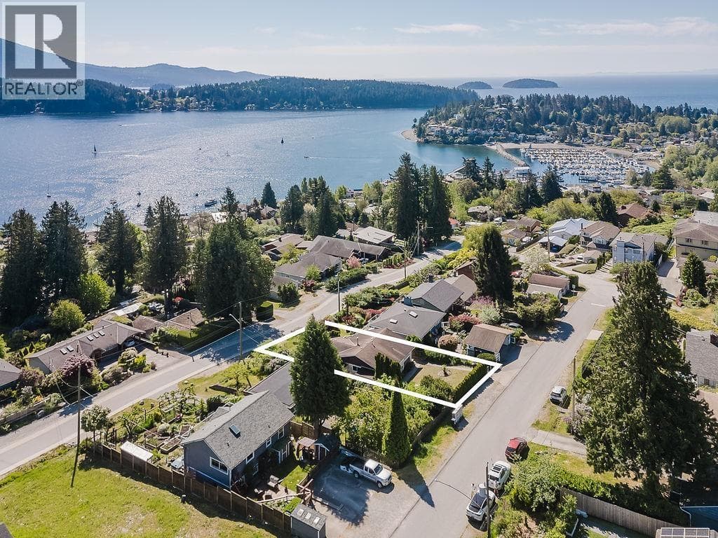 606 MARTIN ROAD, Greater Vancouver — photo 5