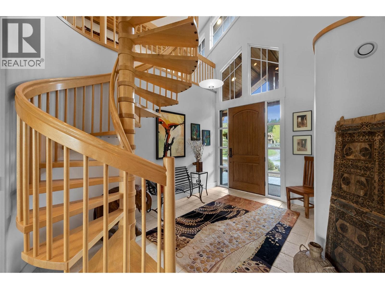 2402 Fairways Drive, Interior REALTORS® — photo 5