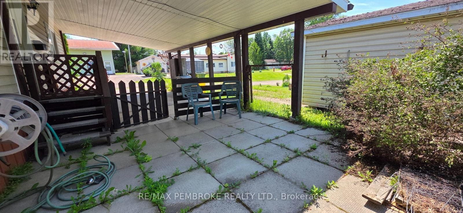 94 PINEHURST ESTATES, Renfrew County — photo 2