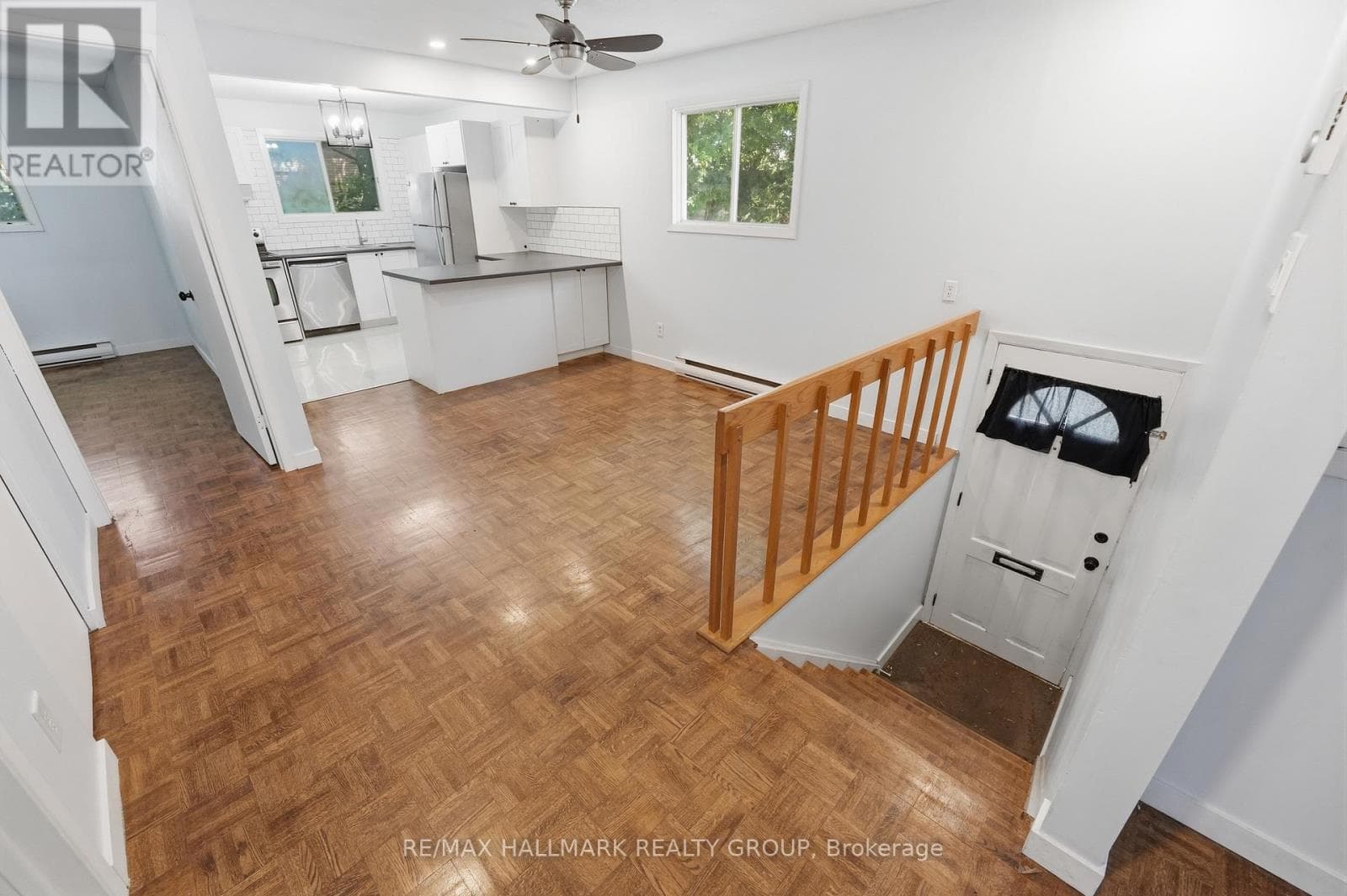 195 DESCHAMPS AVENUE, Ottawa — photo 3