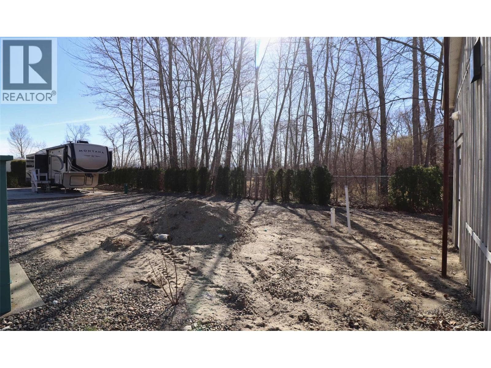2633 Squilax Anglemont Road Unit# 7, Interior REALTORS® — photo 2