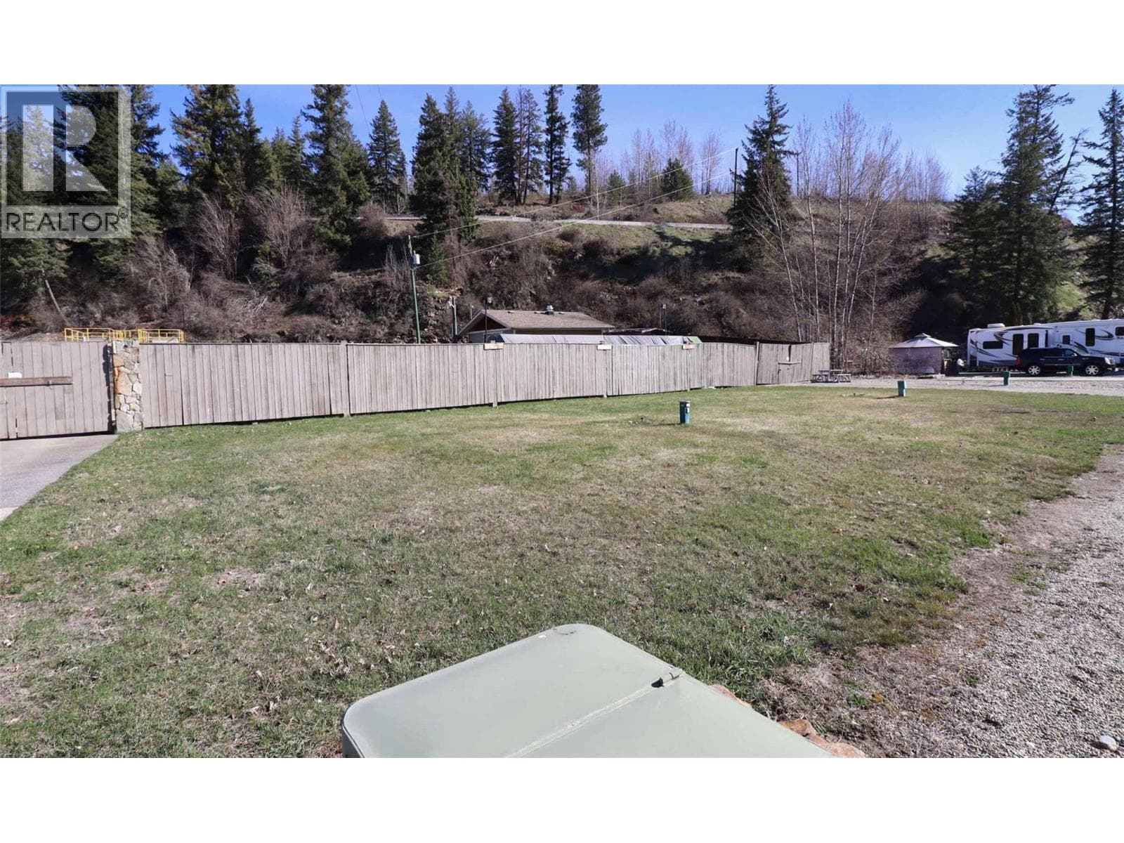 2633 Squilax Anglemont Road Unit# 77, Interior REALTORS® — photo 2