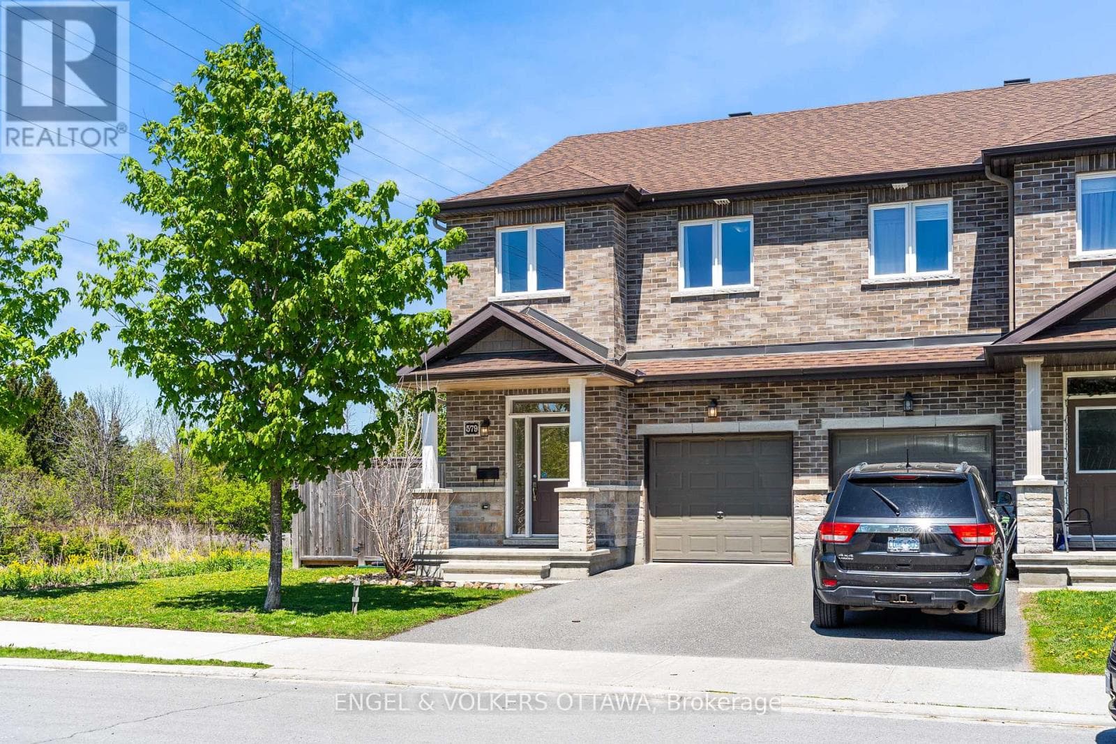 579 VIADUCT MATTINO WAY, Ottawa — photo 2