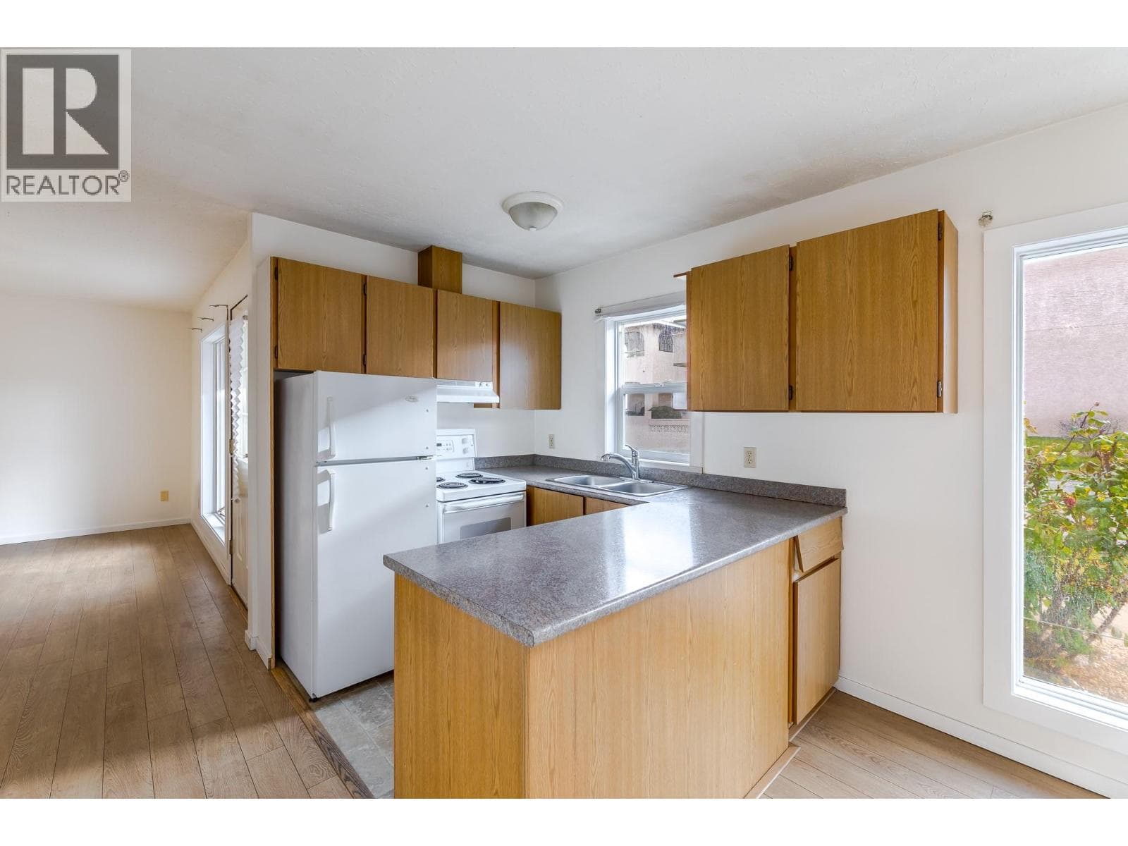 8010 Vedette Drive Unit# 1, Interior REALTORS® — photo 3