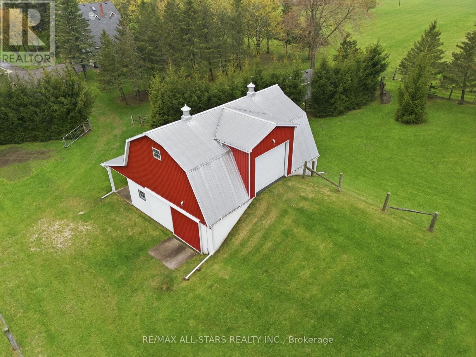 4271 FALLIS ROAD, Central Lakes — photo 3
