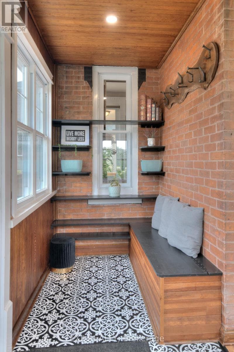 2027 VICTORIA STREET, Toronto — photo 4