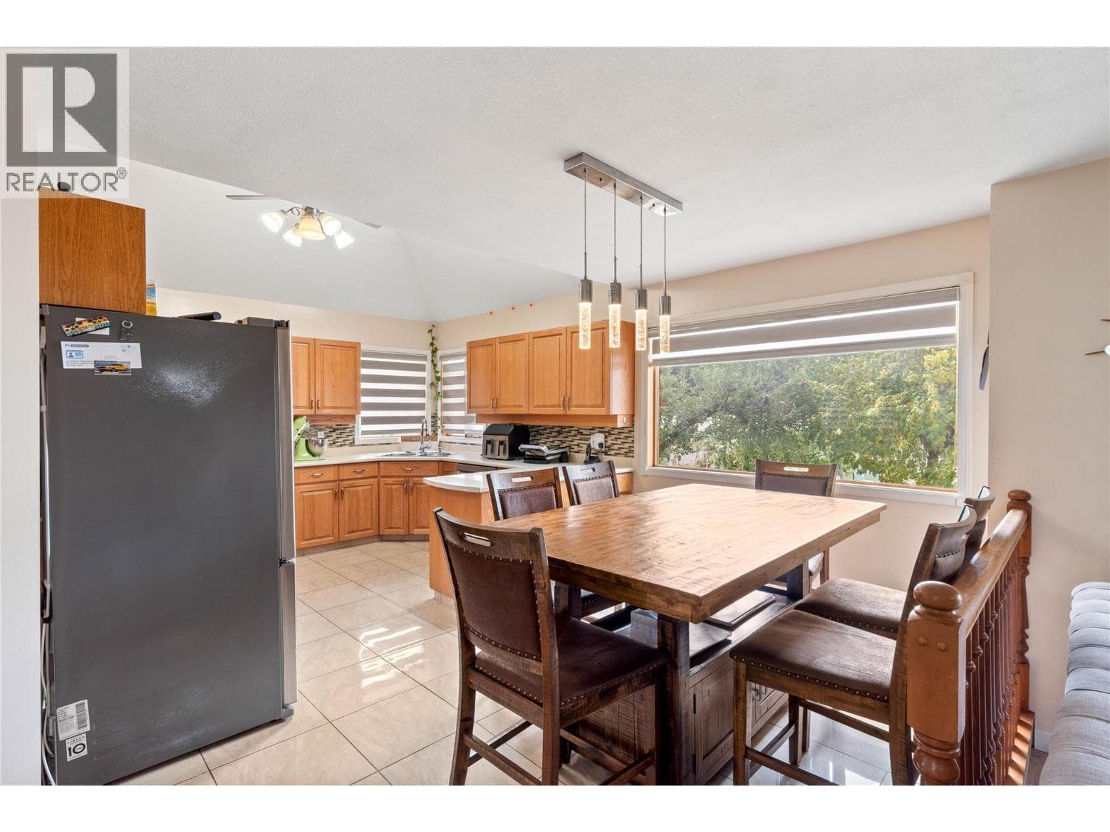 864 NICOLANI DRIVE, Interior REALTORS® — photo 4