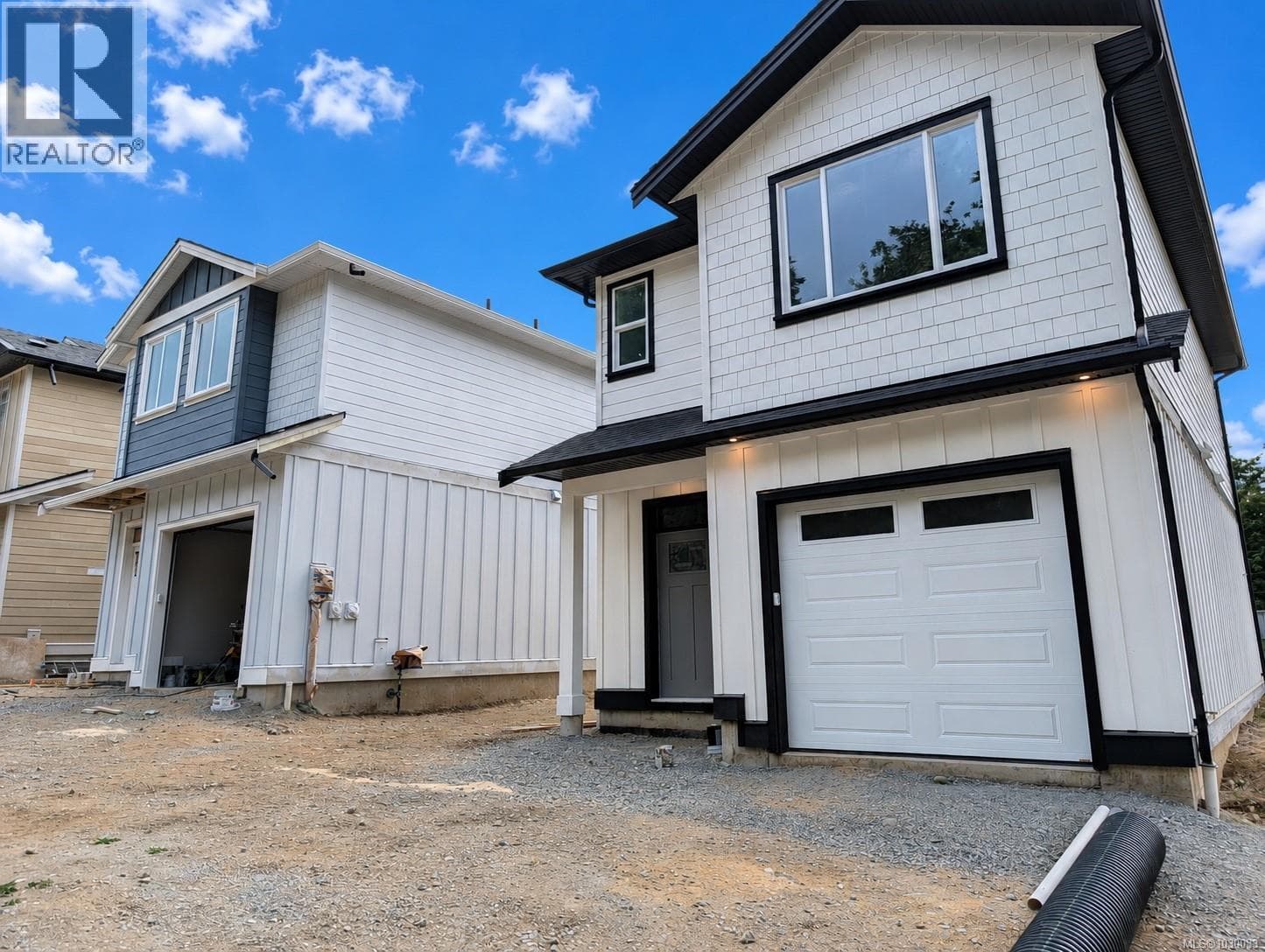 1342 Mckinley Rd, Vancouver Island — photo 2