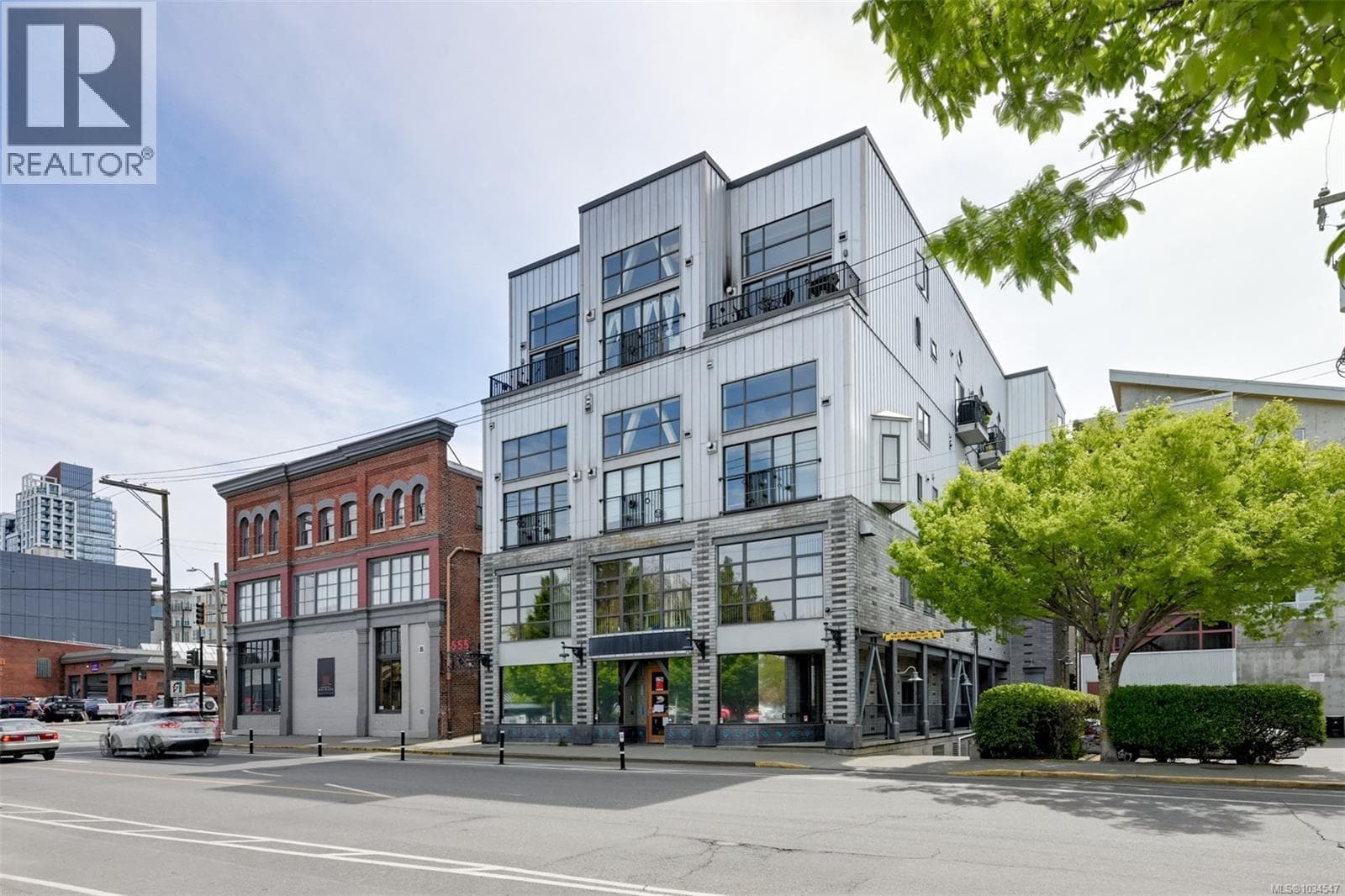 401 555 Chatham St, Victoria — photo 2