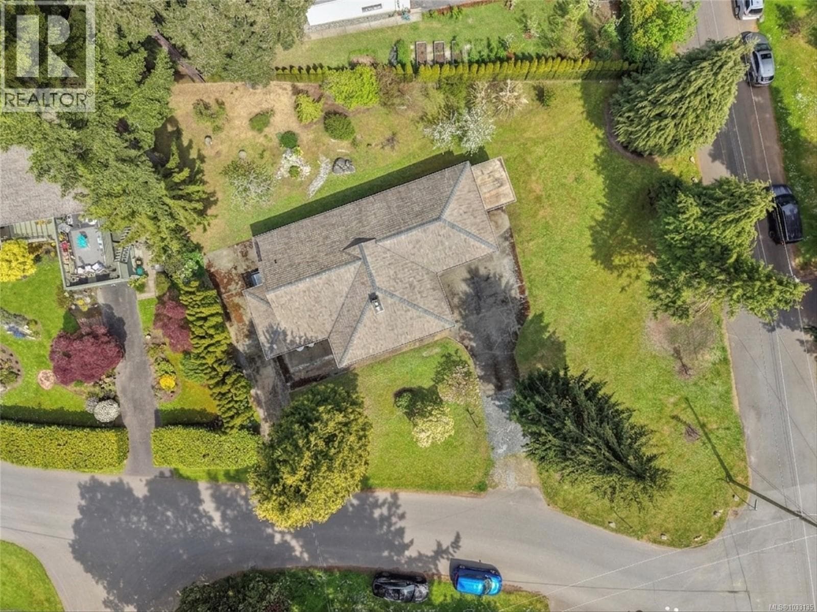 4047 HARO ROAD, Victoria — photo 3