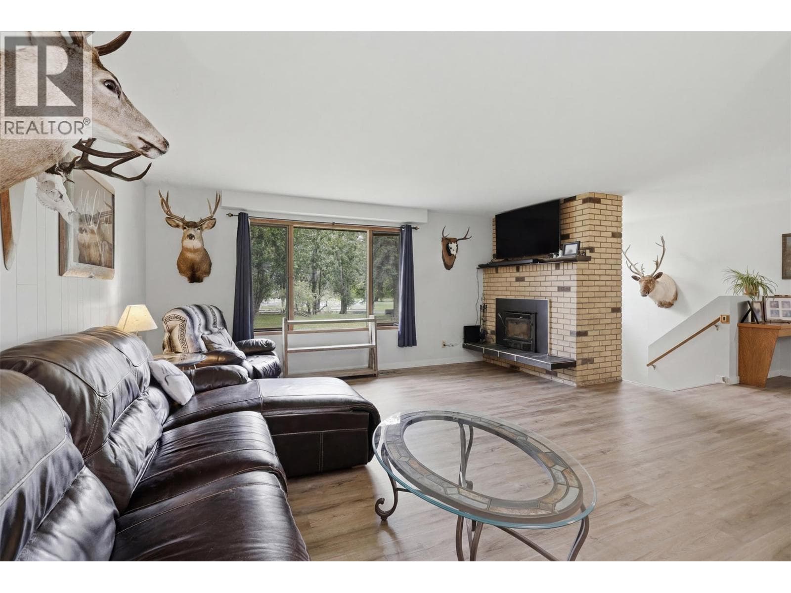 216 MCLURE FERRY Road, Interior REALTORS® — photo 5