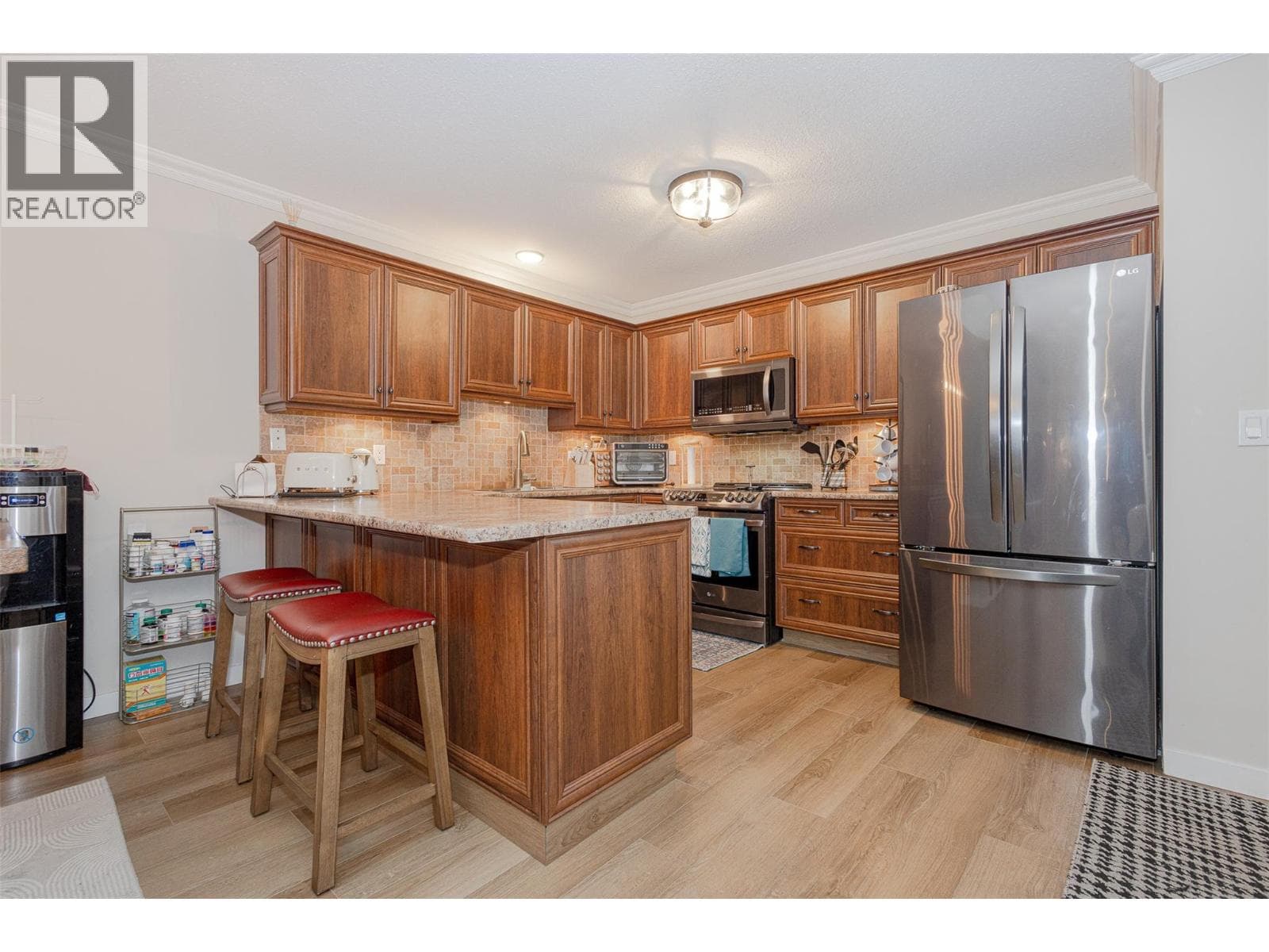 1 205 GERSTMAR ROAD, Interior REALTORS® — photo 2