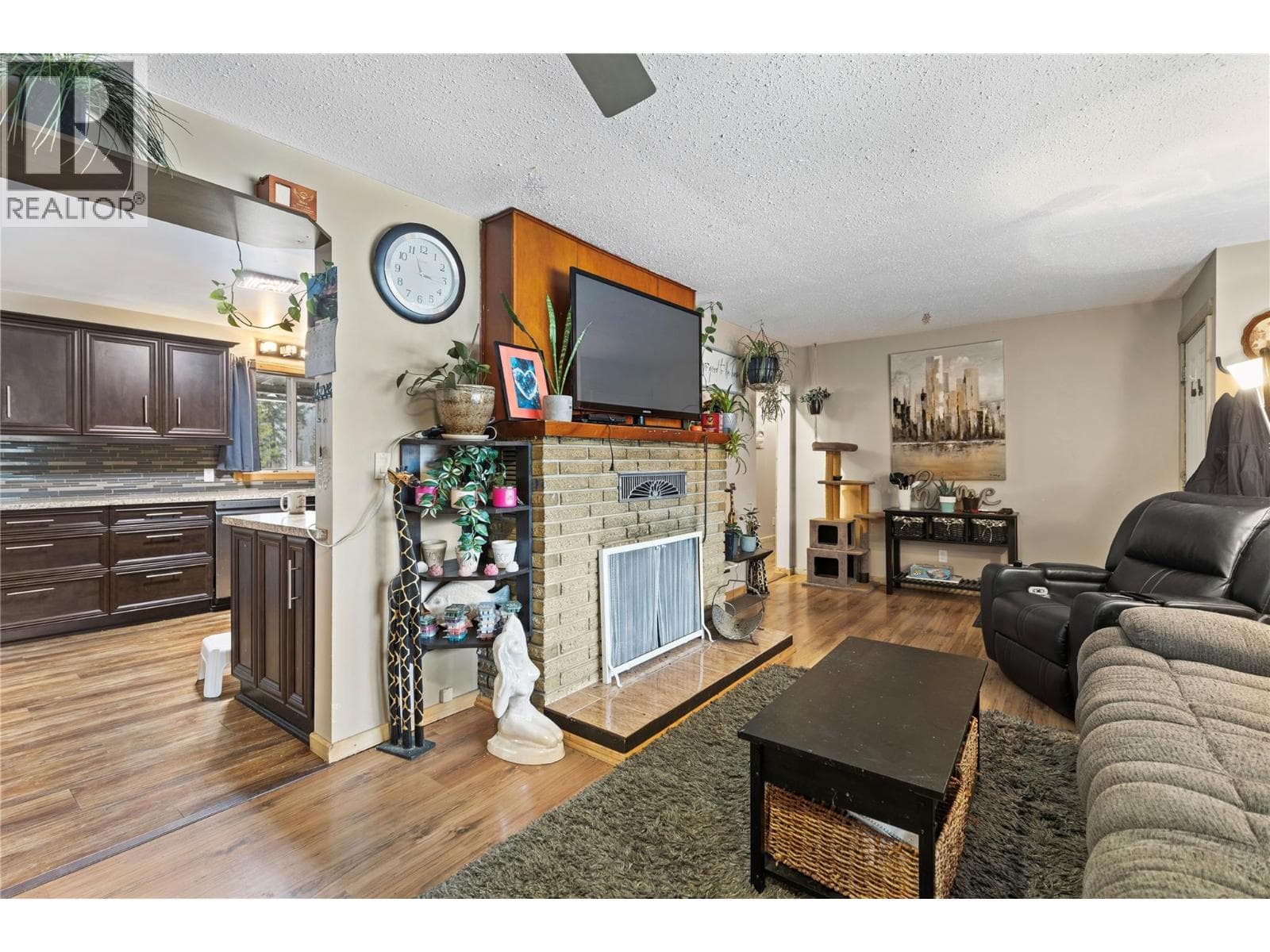 4359 Borthwick Avenue, Interior REALTORS® — photo 5