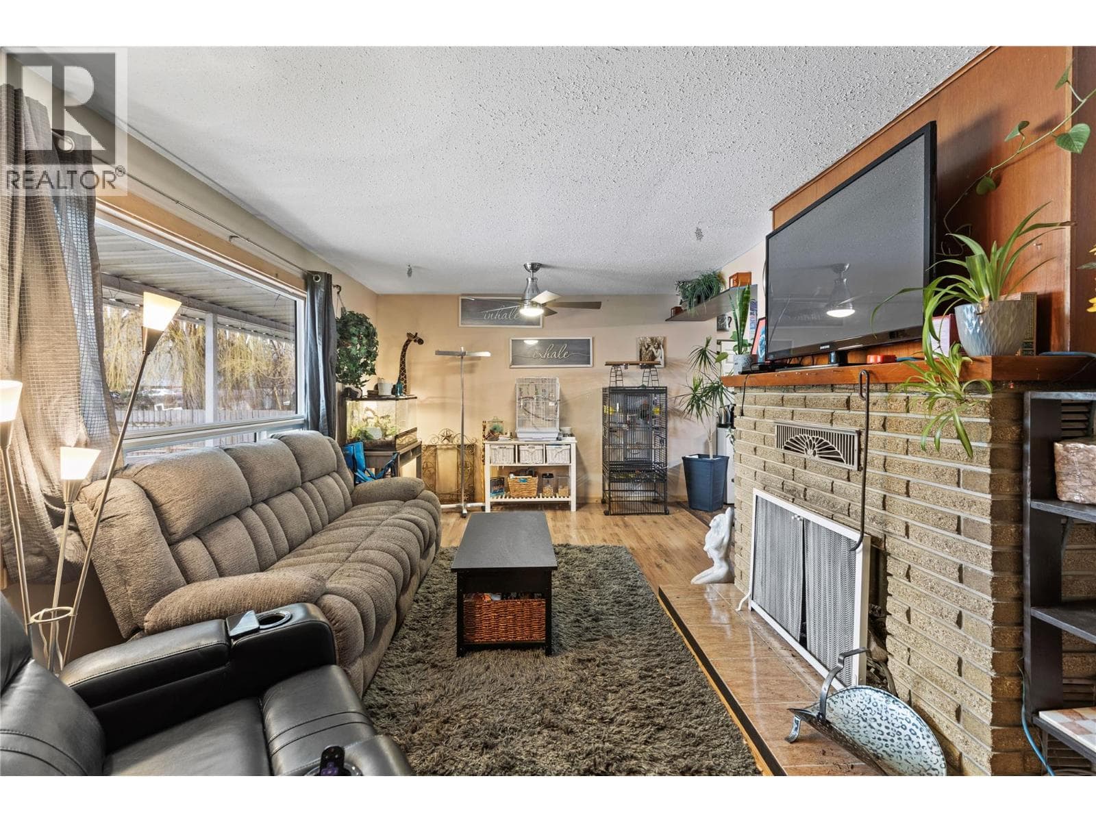 4359 Borthwick Avenue, Interior REALTORS® — photo 4