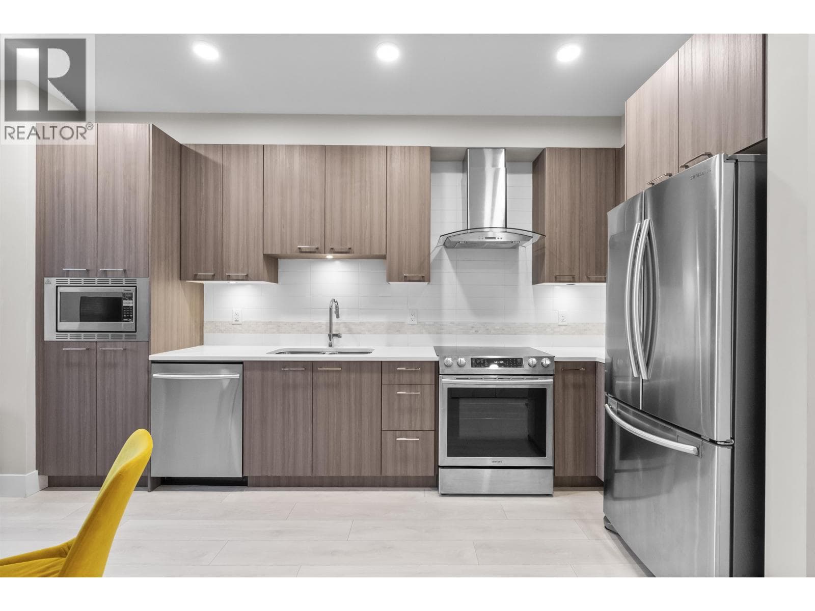 213 4690 HAWK LANE, Greater Vancouver — photo 4