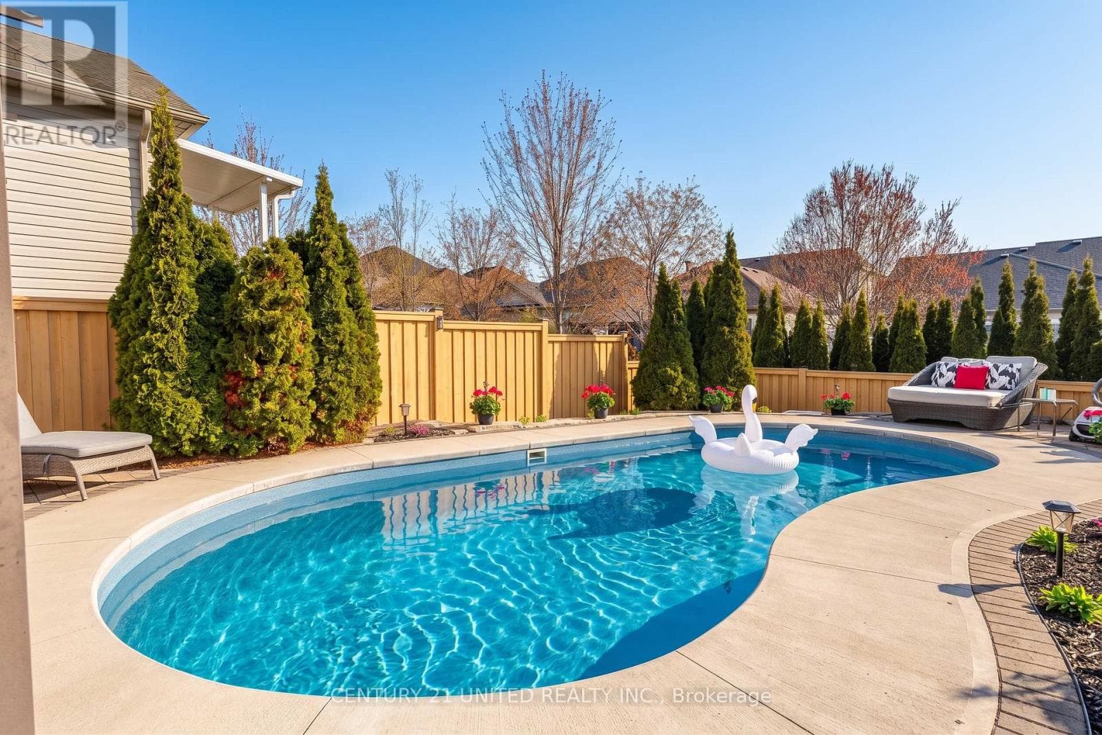 696 FISHER STREET, Central Lakes