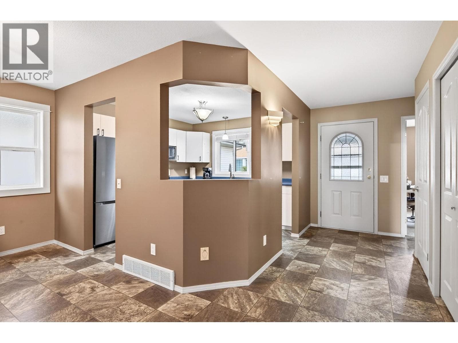1195 14th Street Unit# 14, Interior REALTORS® — photo 2
