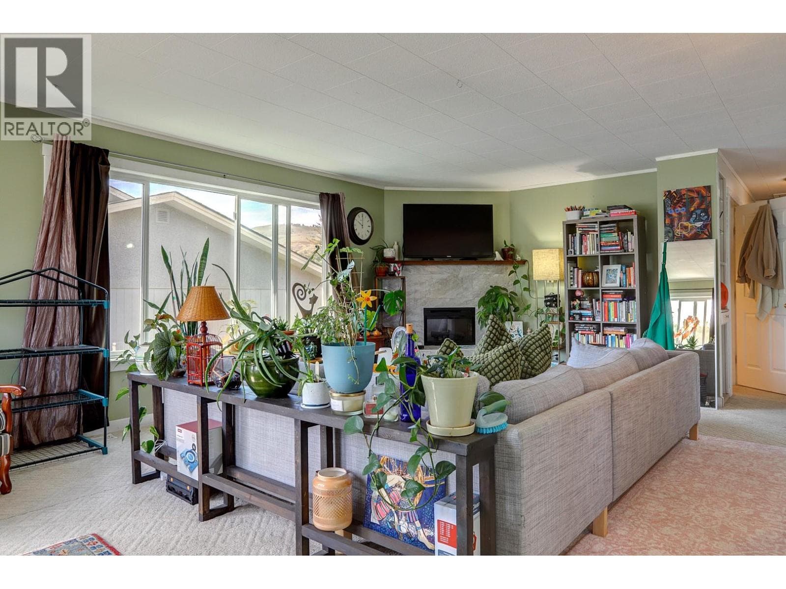 3415 24 AVENUE, Interior REALTORS® — photo 5