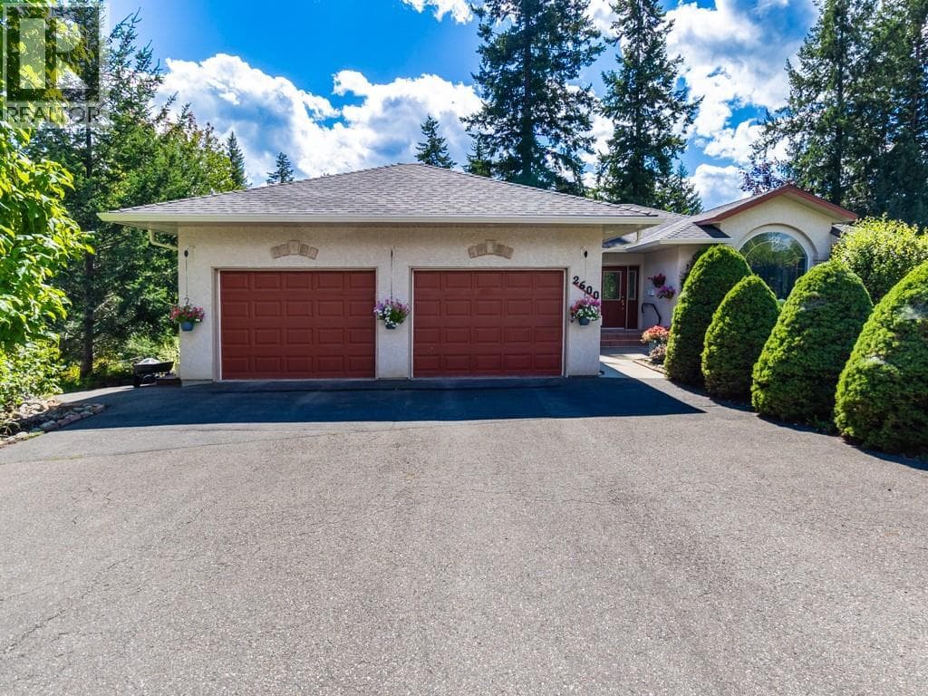2600 FAIRWAY PLAZA, Interior REALTORS® — photo 3