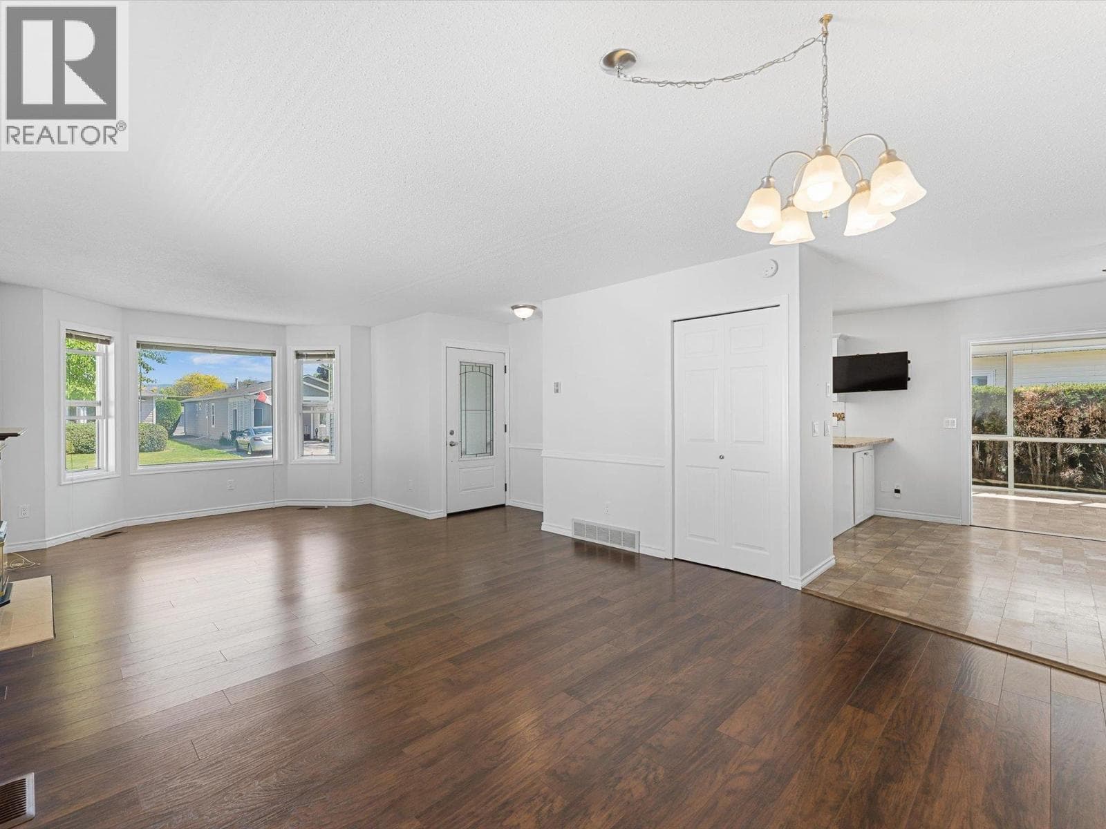 308 1260 RAYMER AVENUE, Interior REALTORS® — photo 5