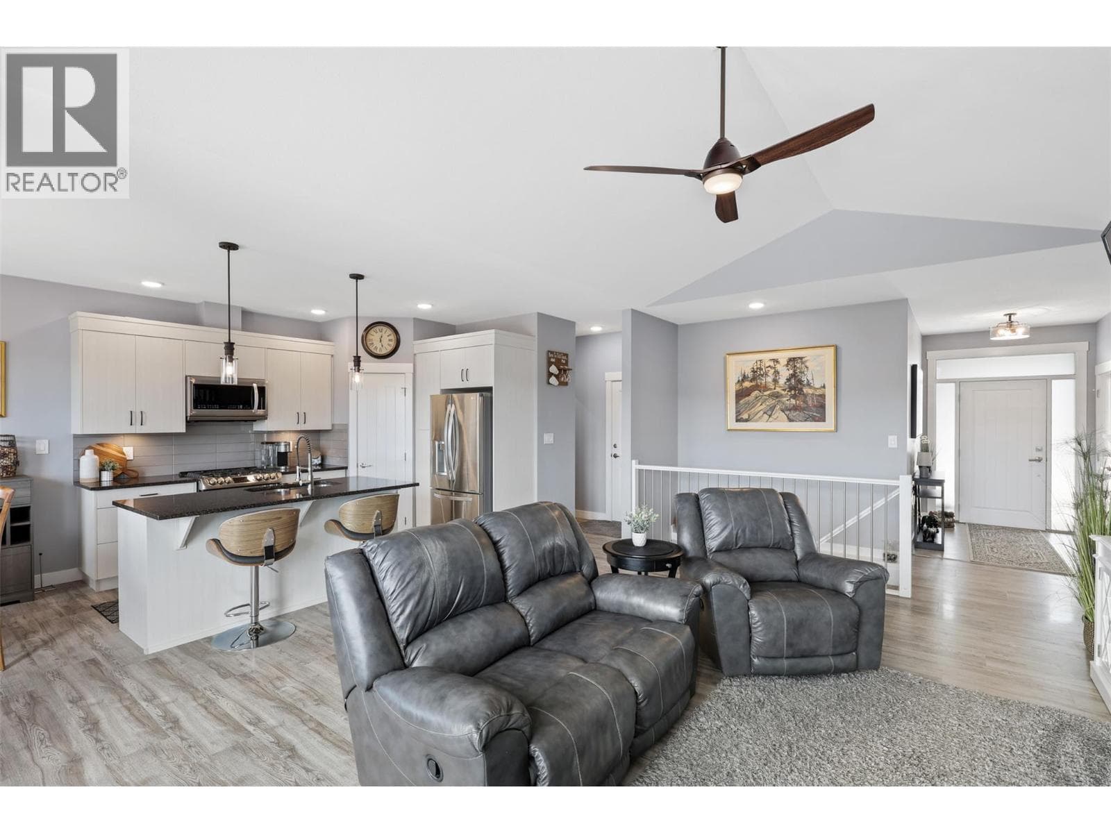 428 DALADON DRIVE, Interior REALTORS® — photo 5