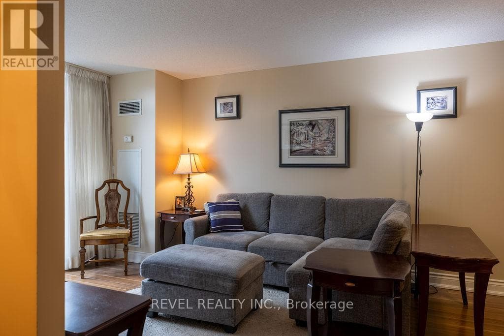104 - 1150 PARKWEST PLACE, Toronto — photo 5