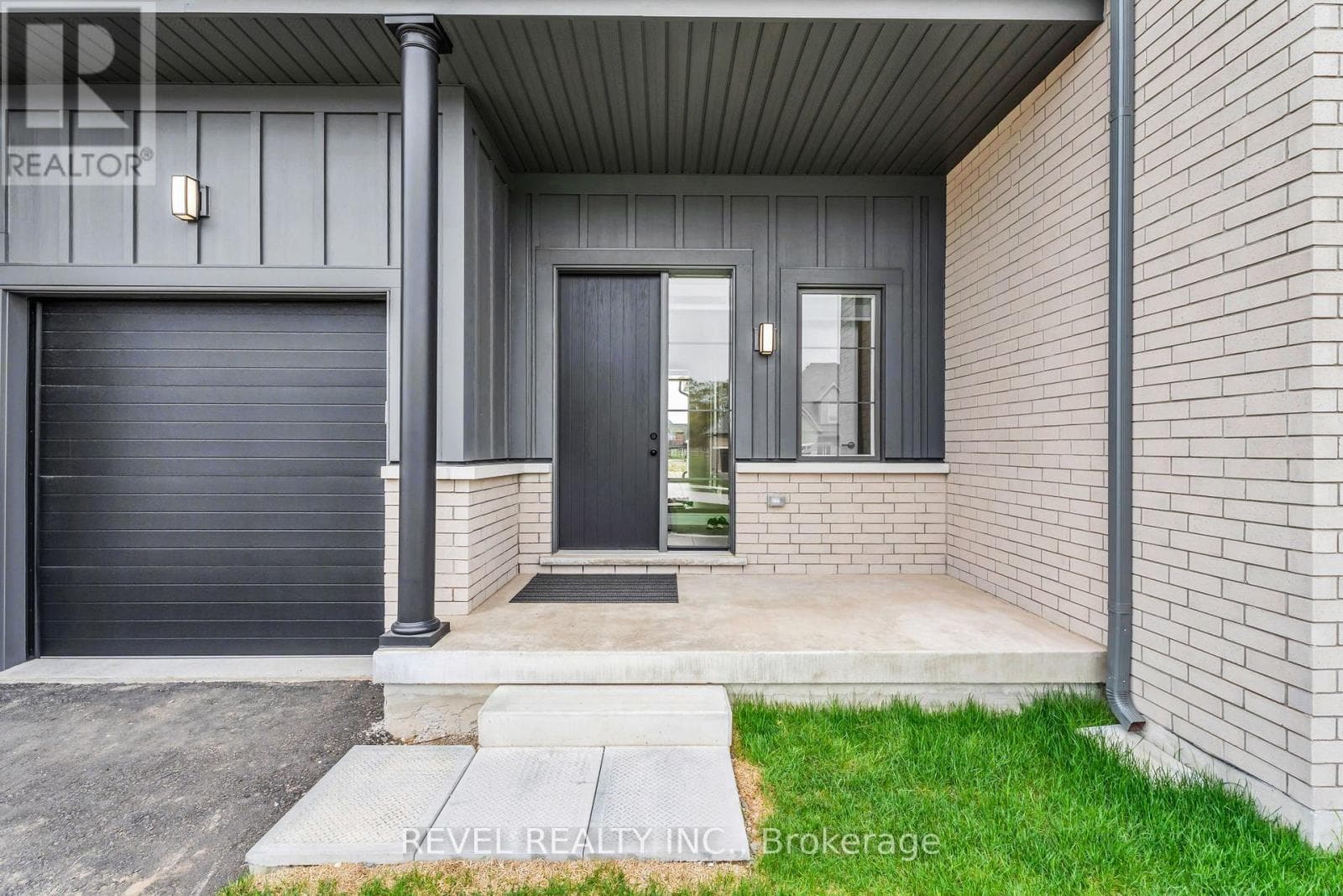 36 EWING STREET, Toronto — photo 4