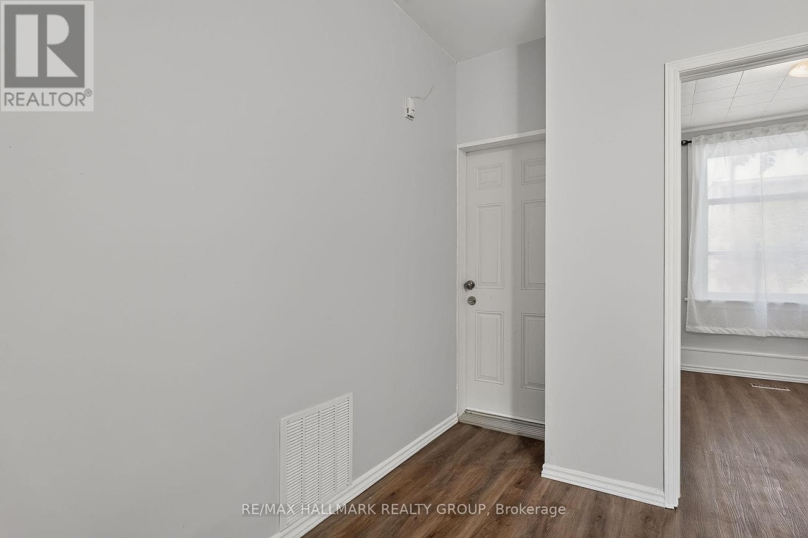 174 ARTHUR STREET, Ottawa — photo 4