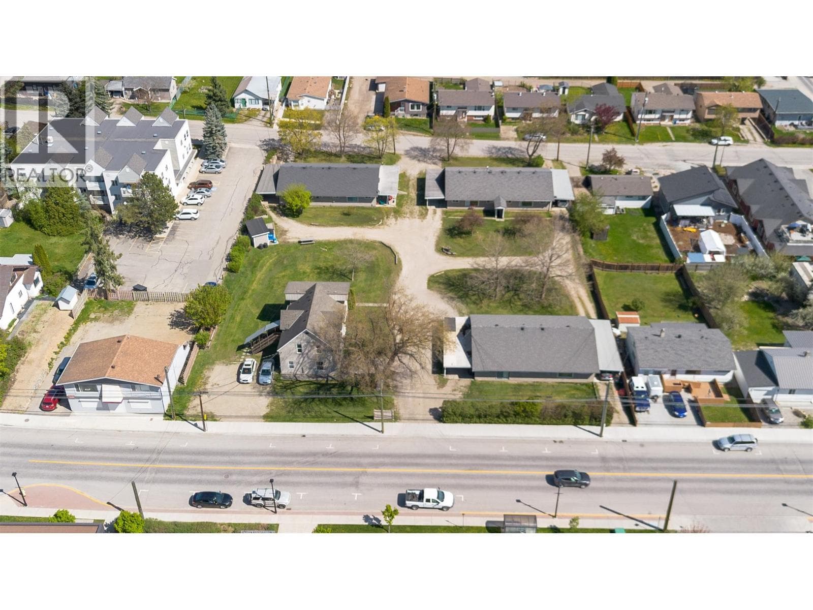 350, 380, 351, 381 Shuswap and 1st Street SE, Interior REALTORS® — photo 4