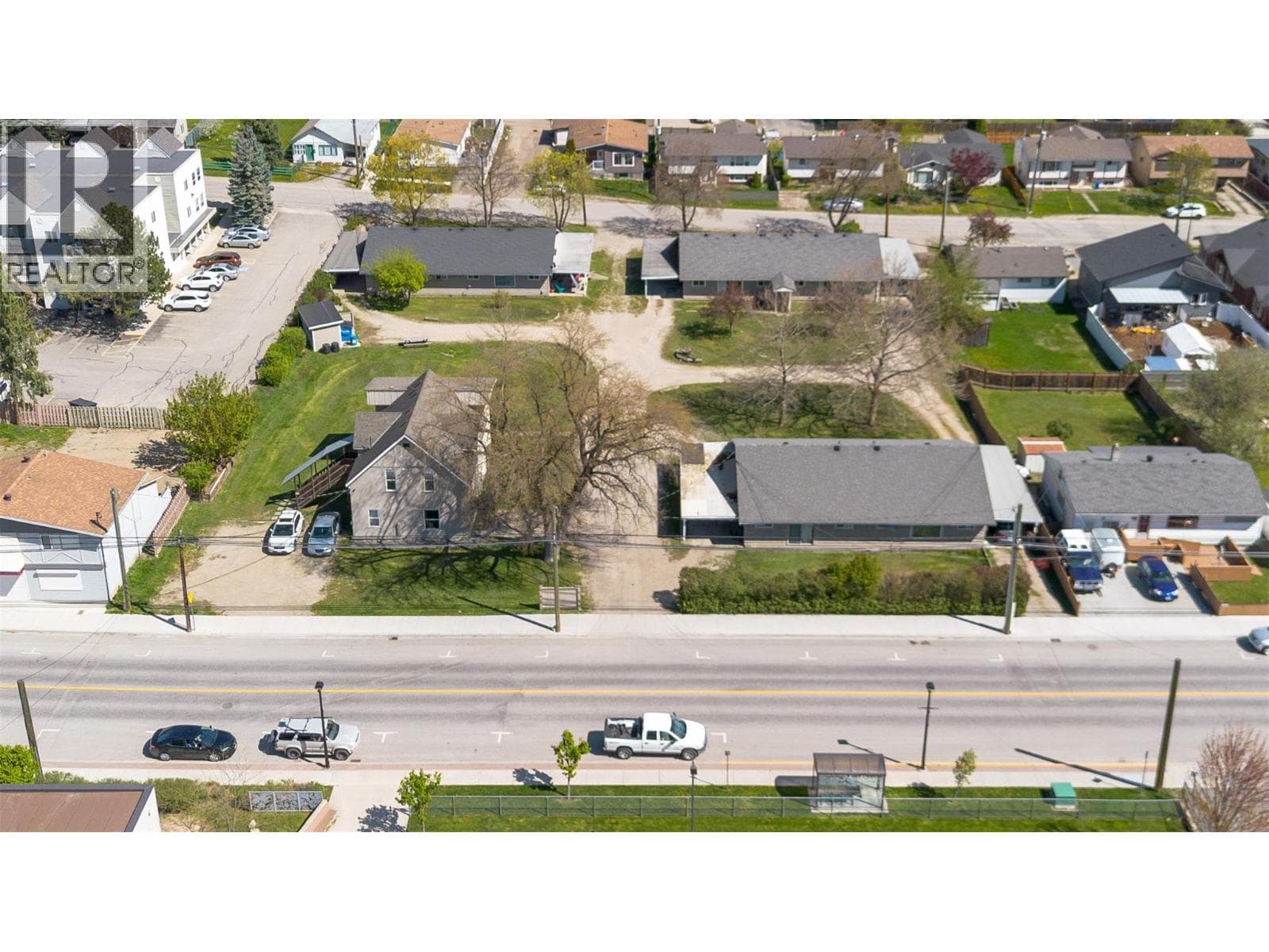 350, 380, 351, 381 Shuswap and 1st Street SE, Interior REALTORS® — photo 5