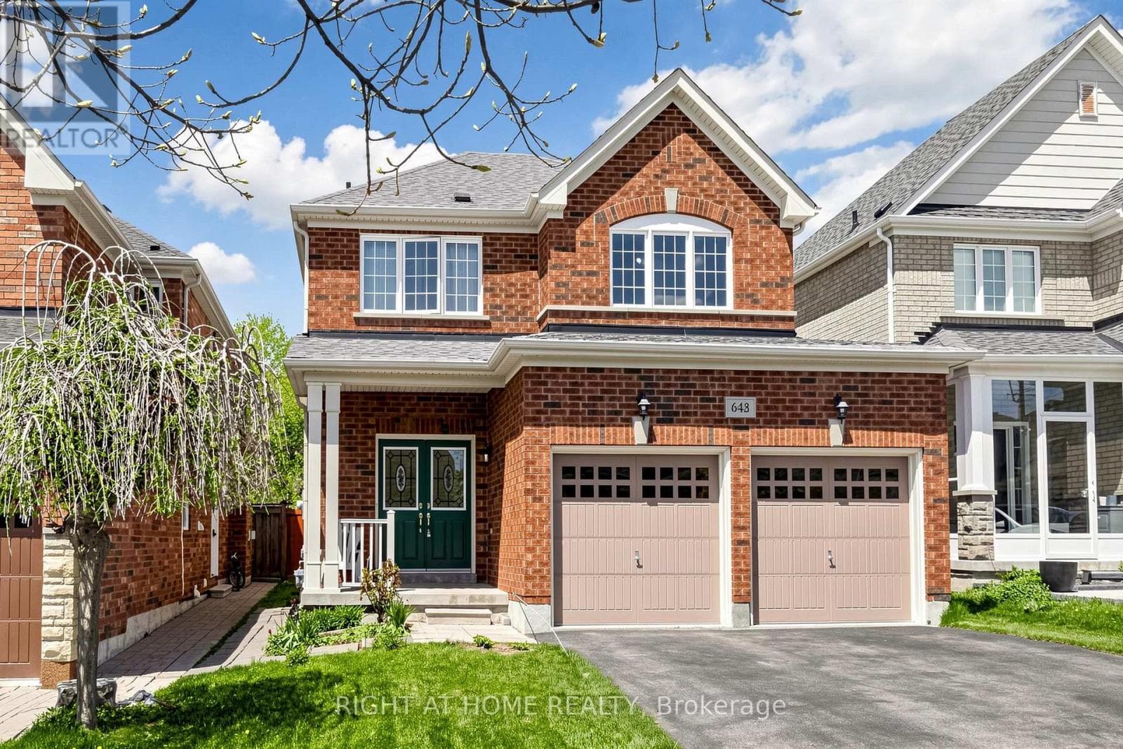 648 BLACKWOOD BOULEVARD, Toronto — photo 2