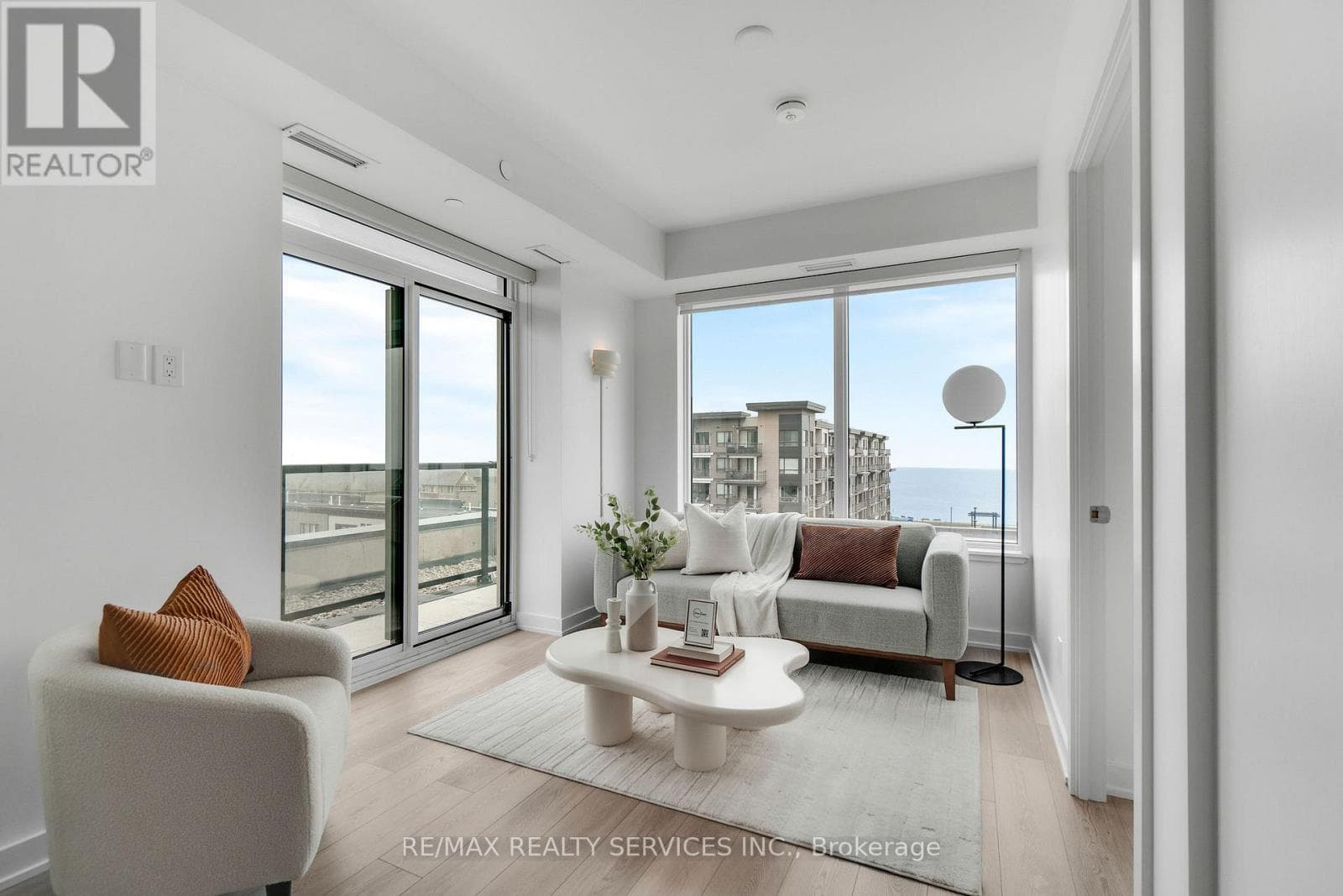 385 WINSTON Road Unit# 505, Toronto — photo 2