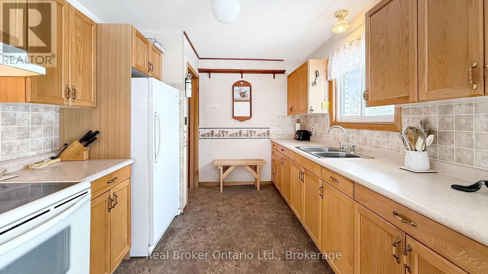 815 ALBERT STREET E, OnePoint — photo 4