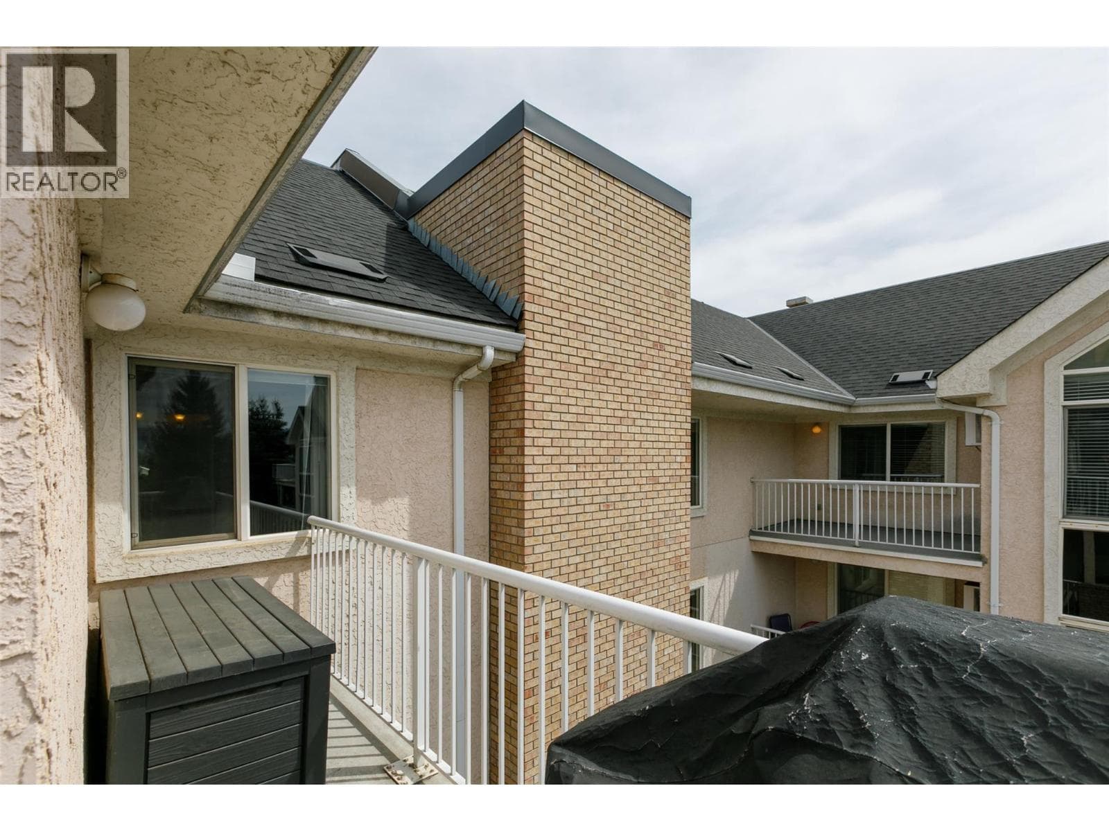 400 Sutton Crescent Unit# 313, Interior REALTORS® — photo 3