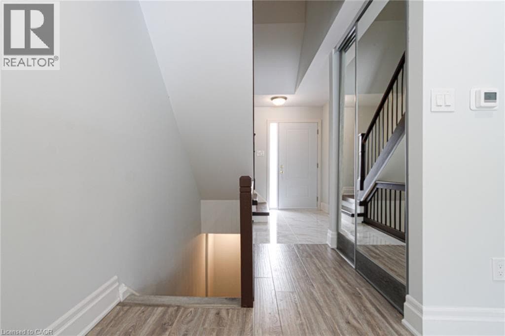 1532 LANCASTER Drive Unit# 41, Cornerstone — photo 5