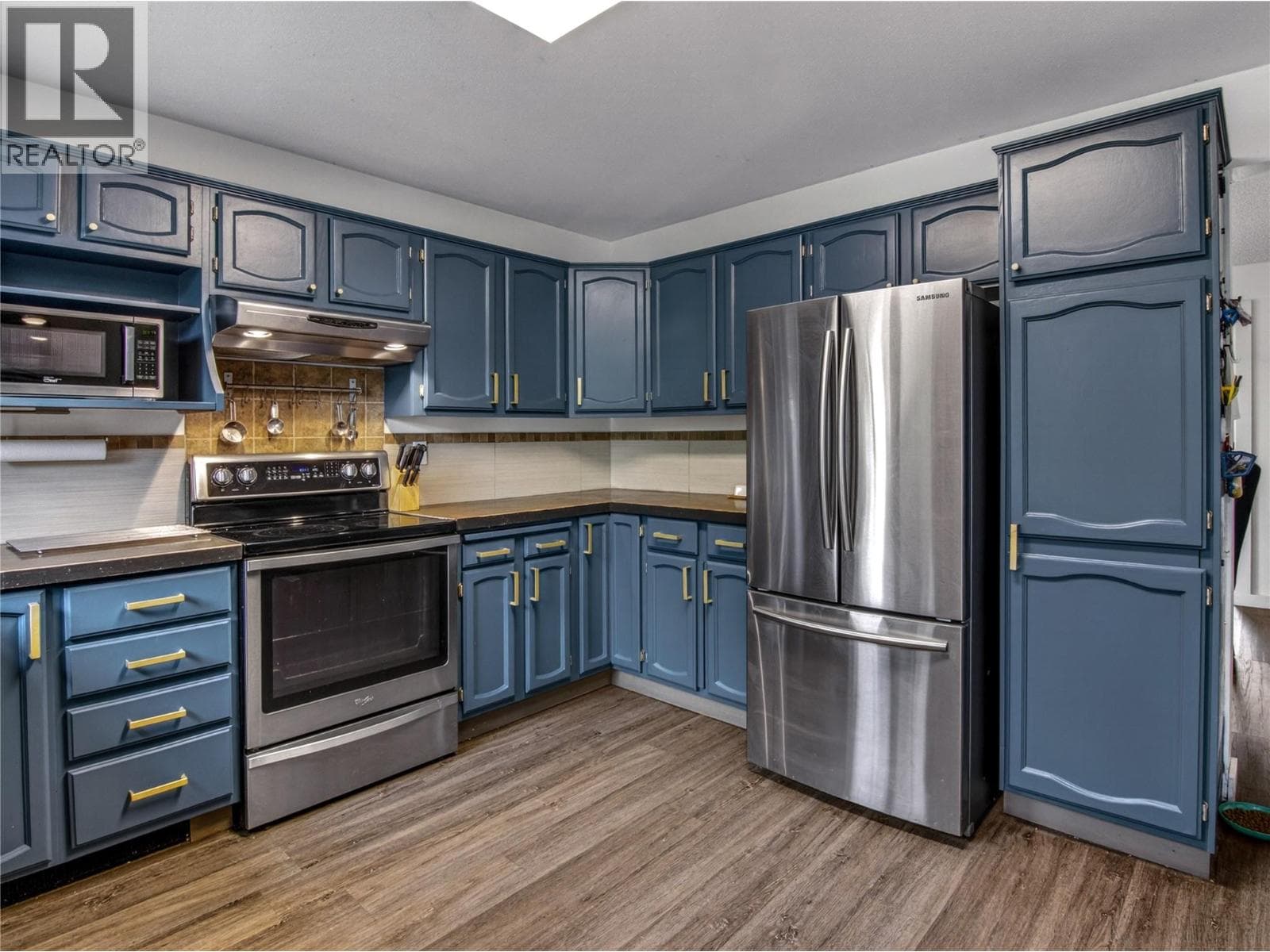 271 MIDDLE BENCH ROAD SOUTH, Interior REALTORS® — photo 5