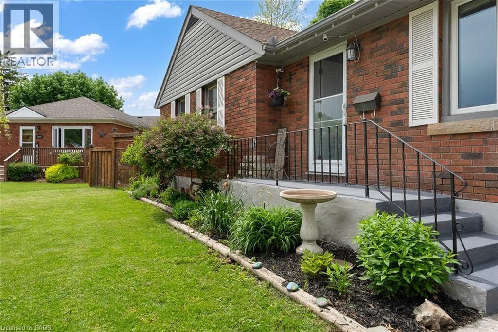 6396 LAURA CRESCENT, Cornerstone — photo 2