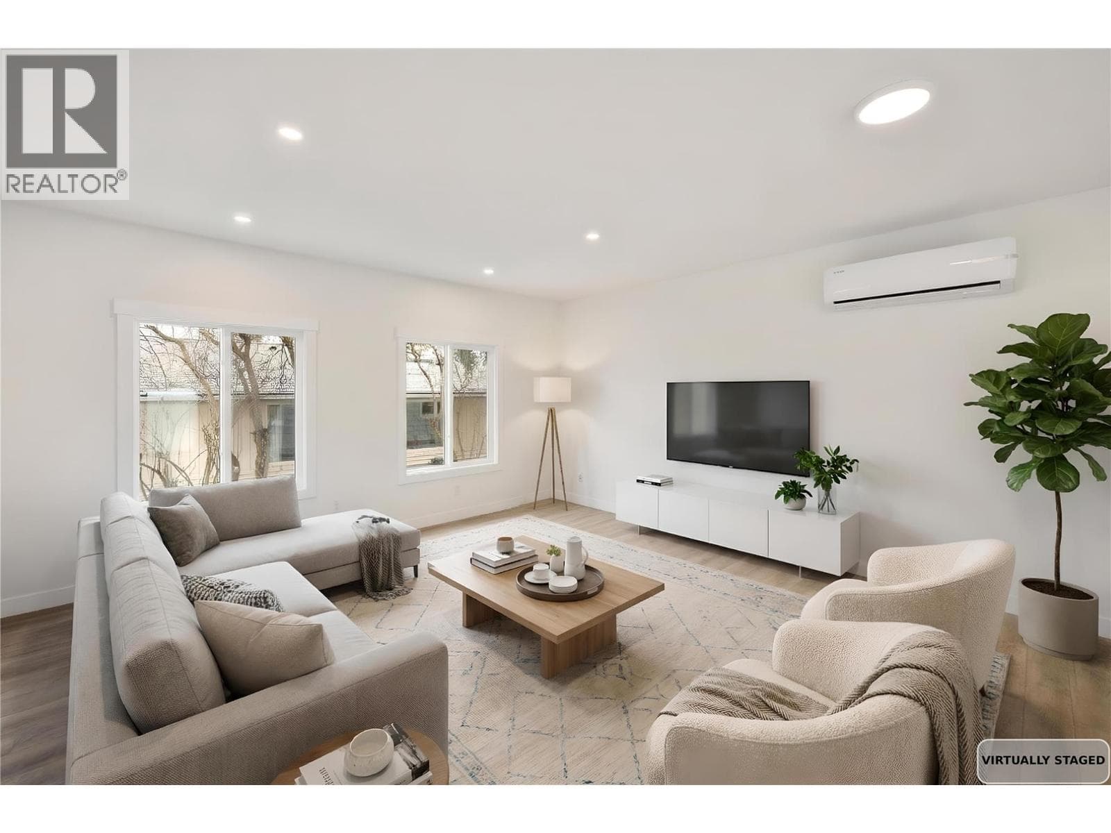 11815 Grant Avenue Unit# 102, Interior REALTORS® — photo 2