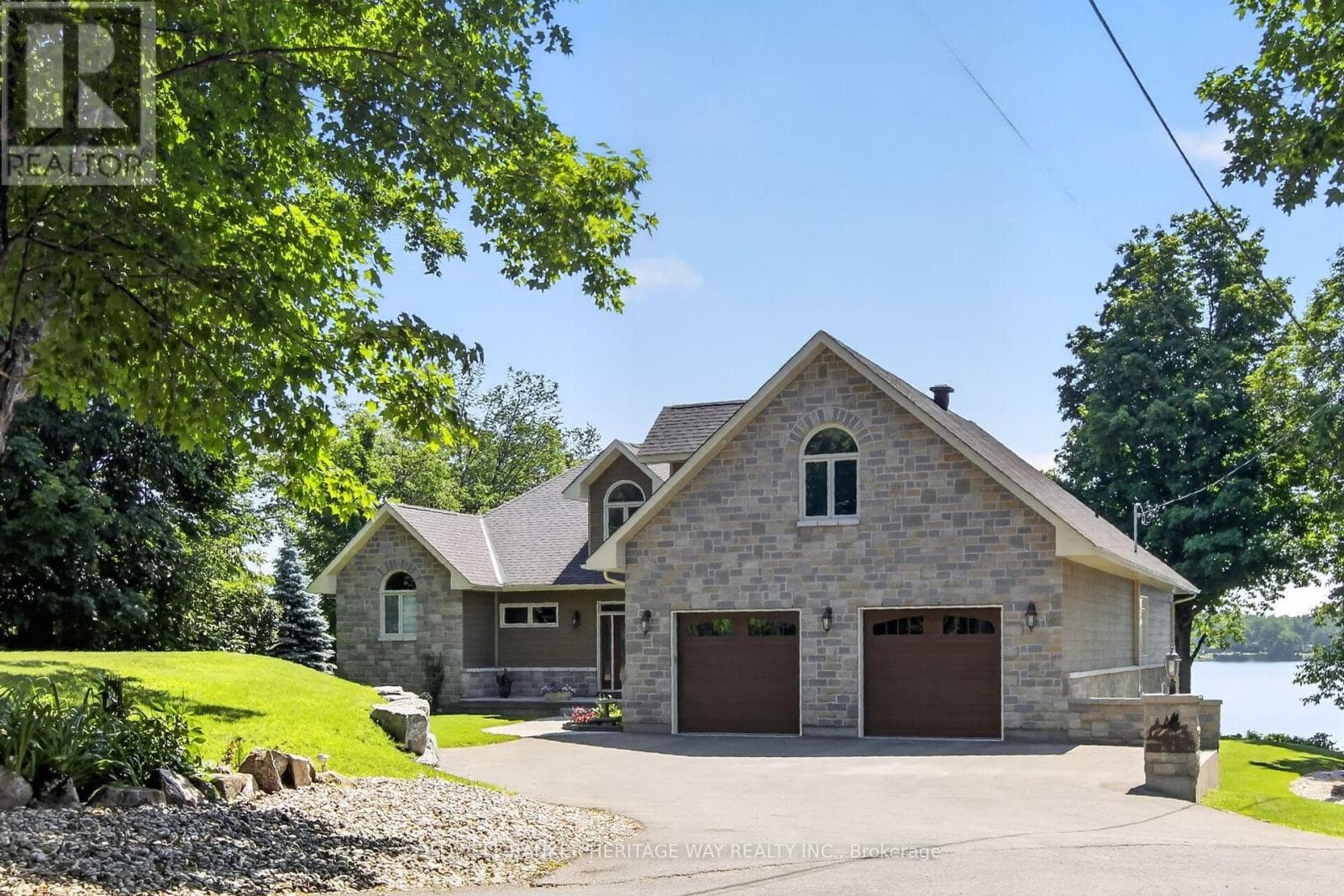 102 HERON LANE, Ottawa — photo 3