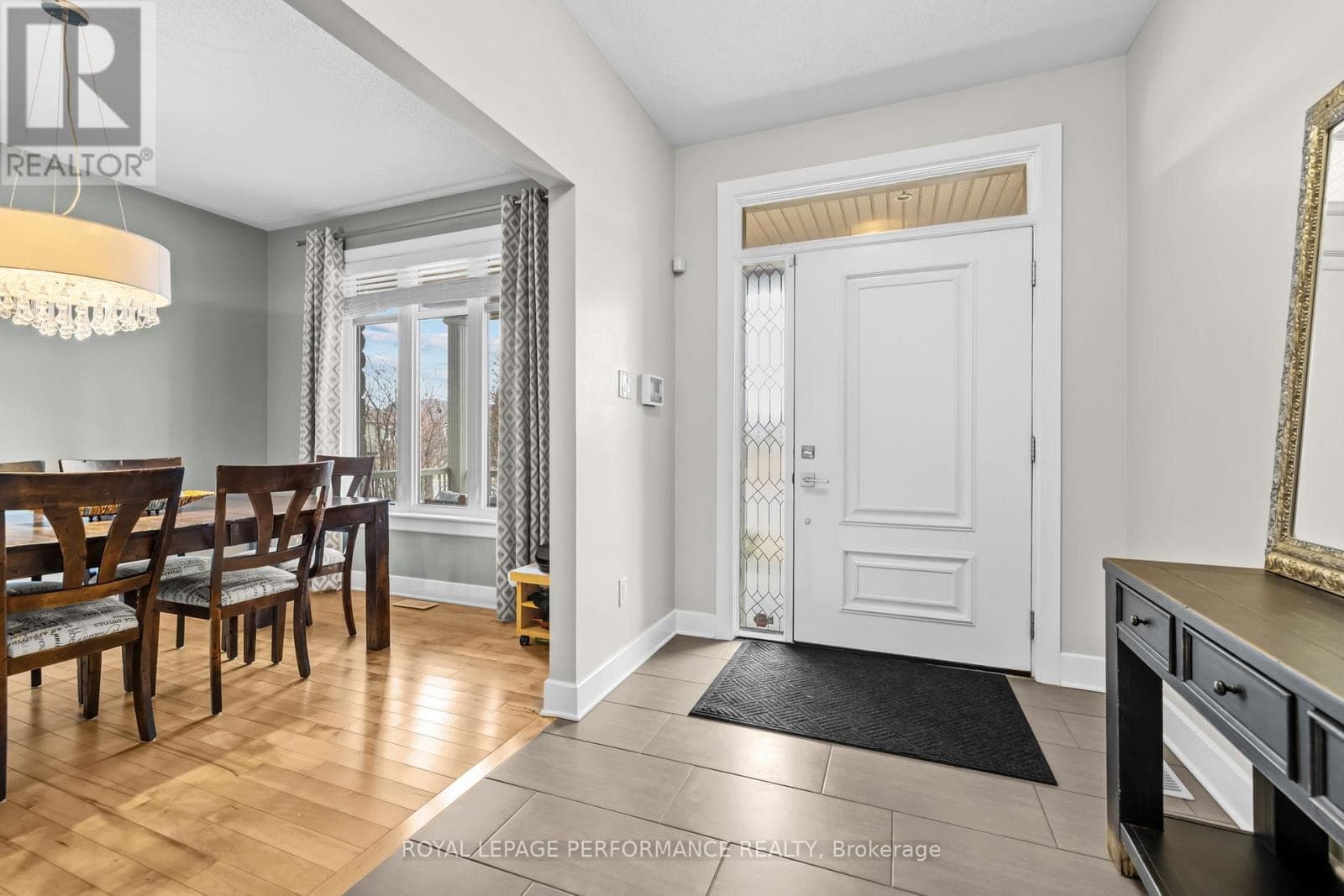 15 YORK CROSSING, Ottawa — photo 3