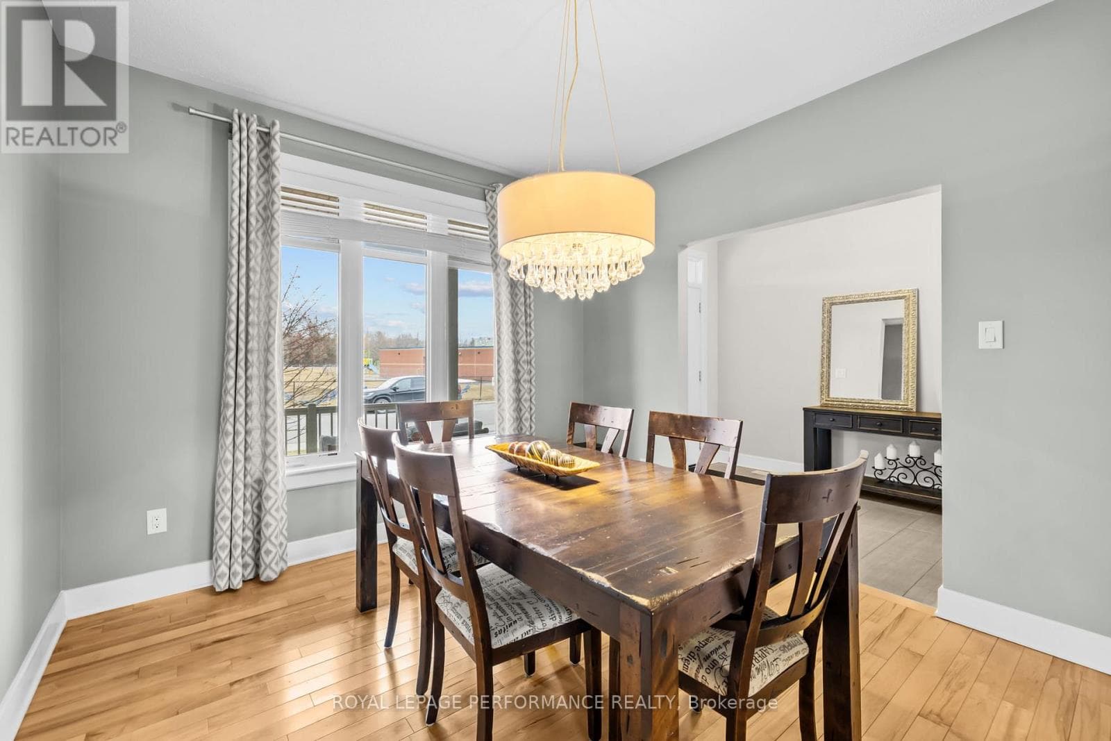 15 YORK CROSSING, Ottawa — photo 5