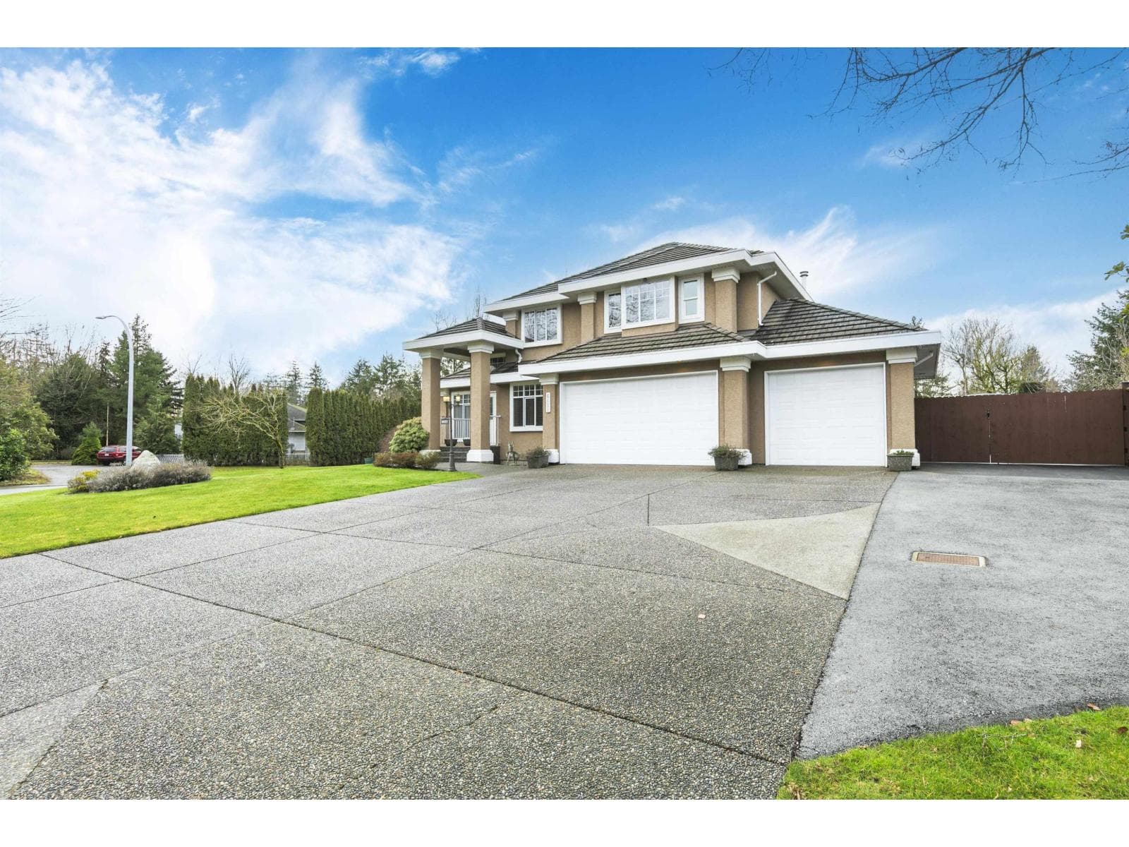 4411 BENZ CRESCENT, Fraser Valley — photo 3