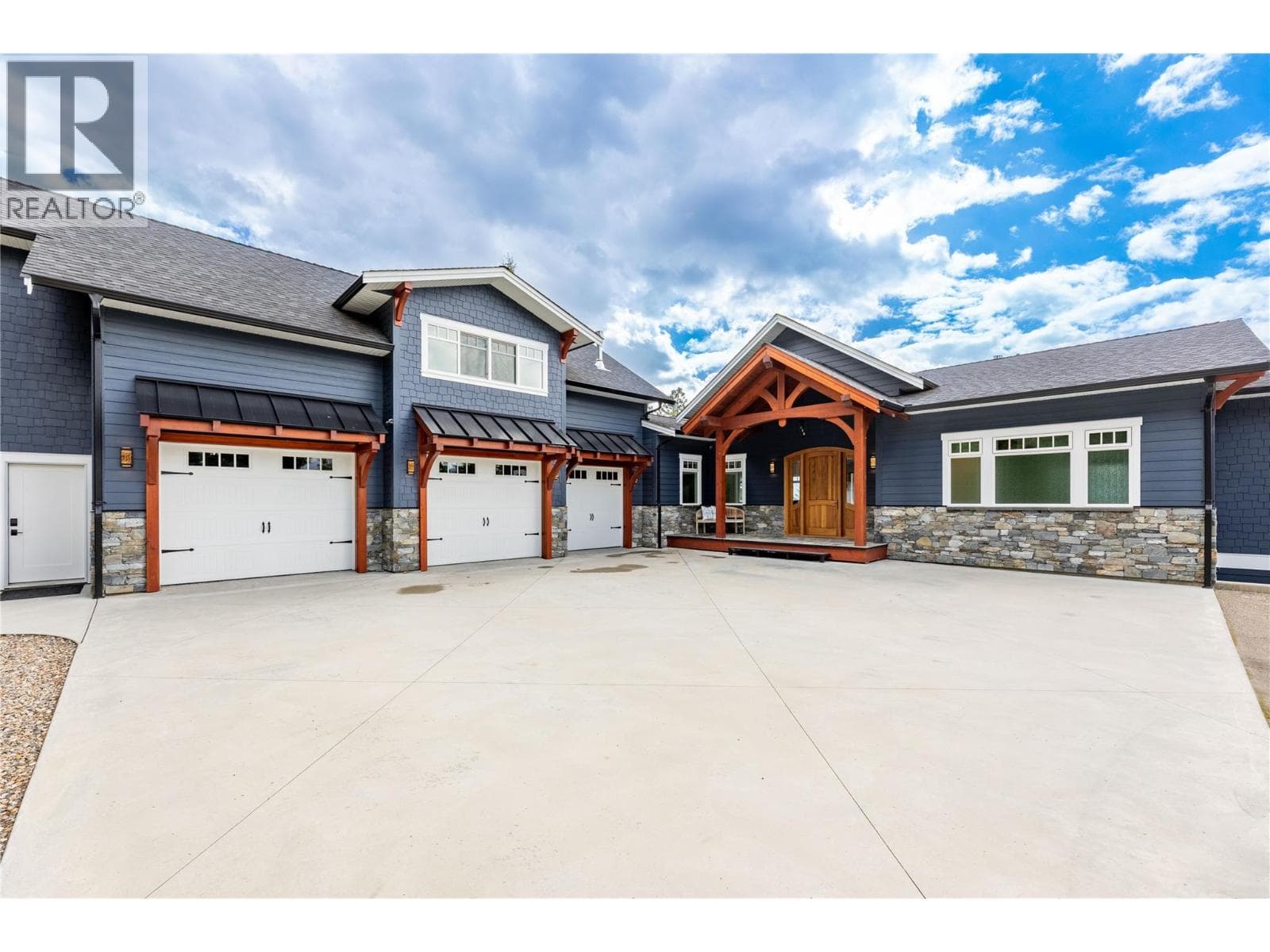 3401 RONCASTLE ROAD, Interior REALTORS® — photo 3