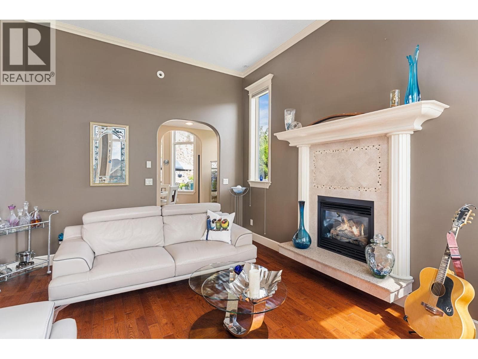 1011 FOOTHILLS COURT, Interior REALTORS® — photo 4